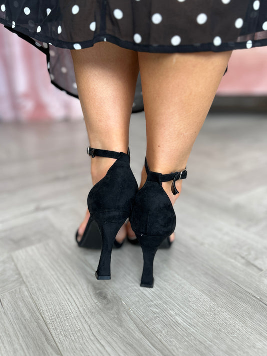 Niya Suede Block Heels Black