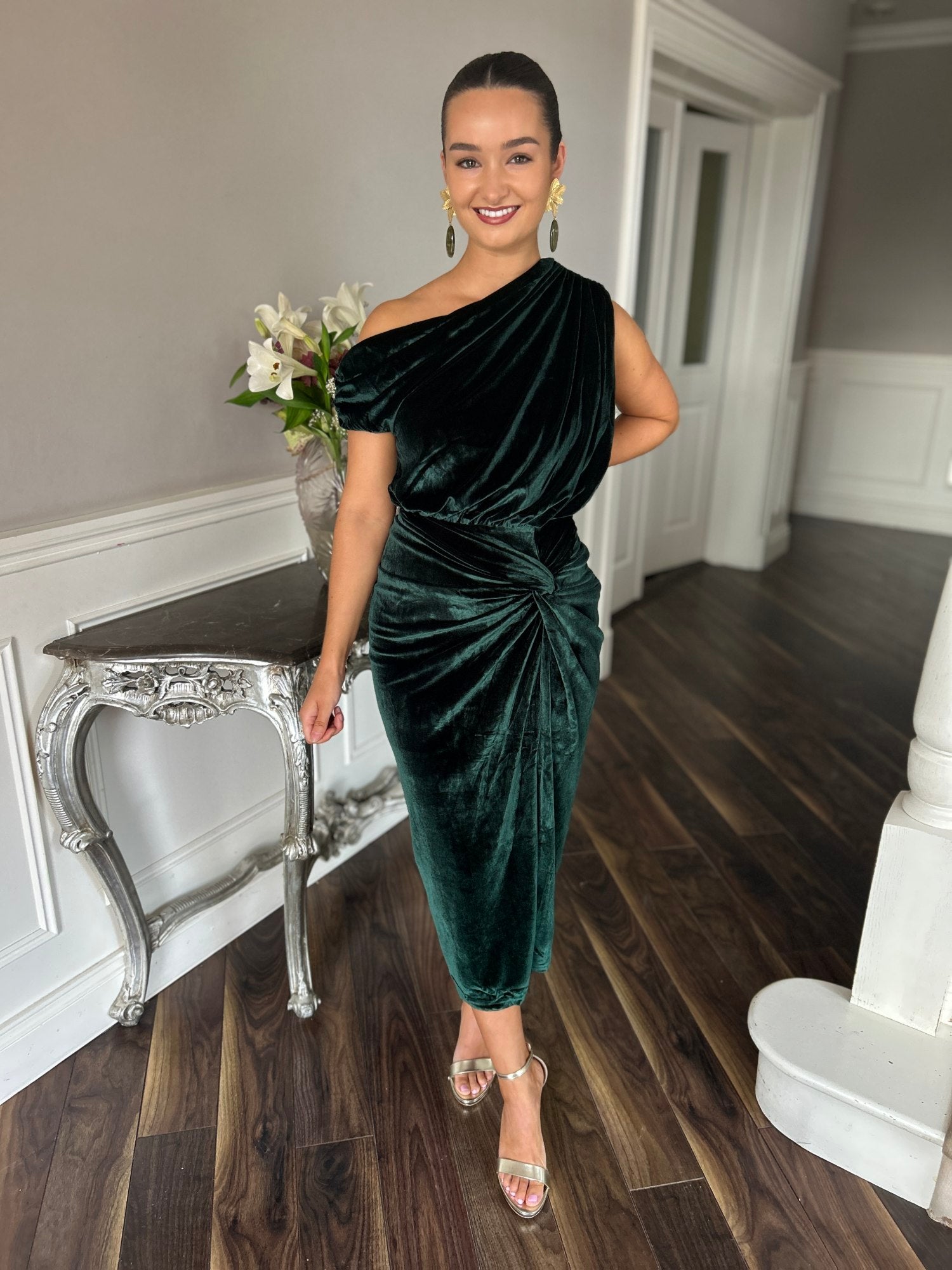 green stretch velvet dress Erin – Ruby Rouge Boutique emerald green velvet fabric