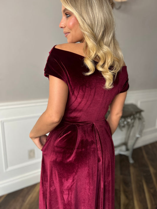 Betty Velvet Dress Berry - Image 7