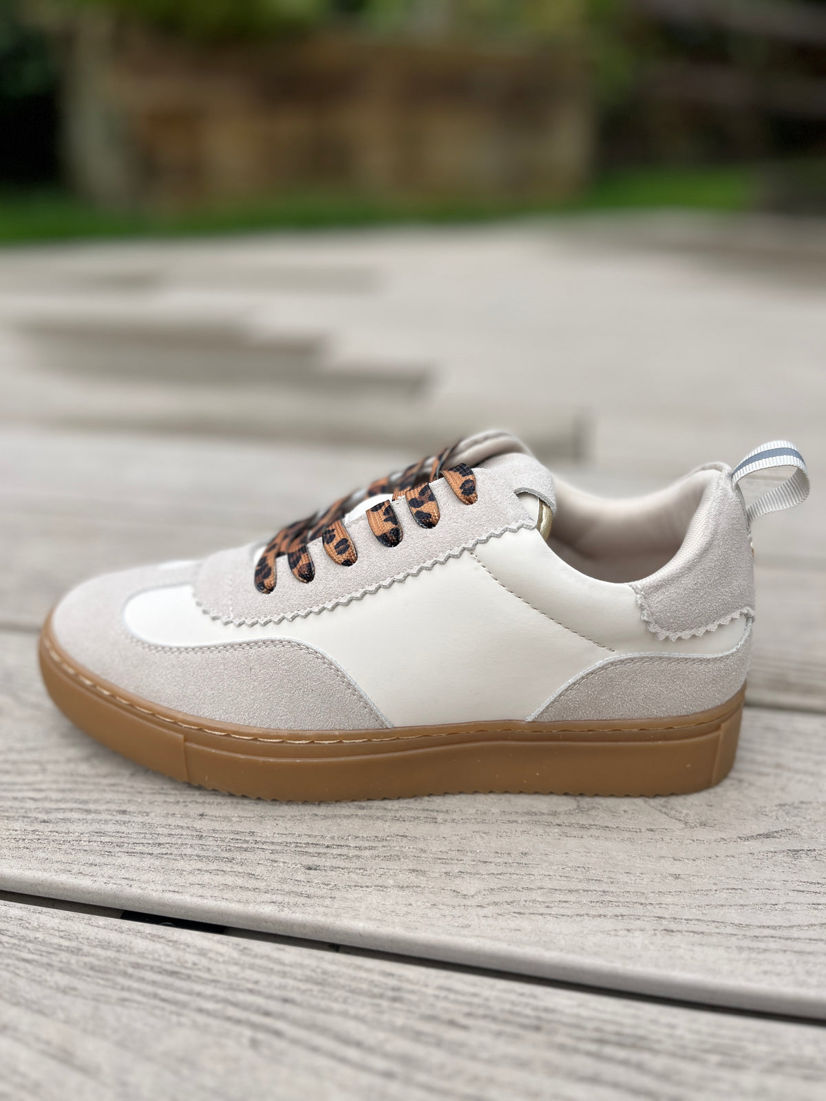 Ciara Trainer Stone