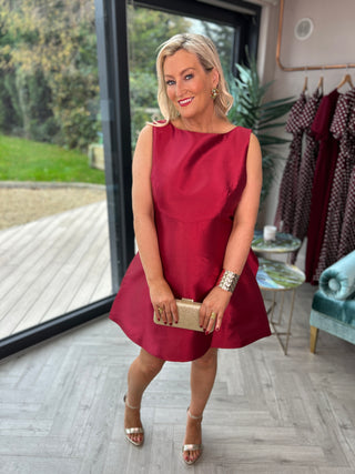 Feyre Bow Dress Red (Neat Fit)