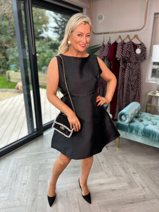 Feyre Bow Dress Black (Neat Fit)