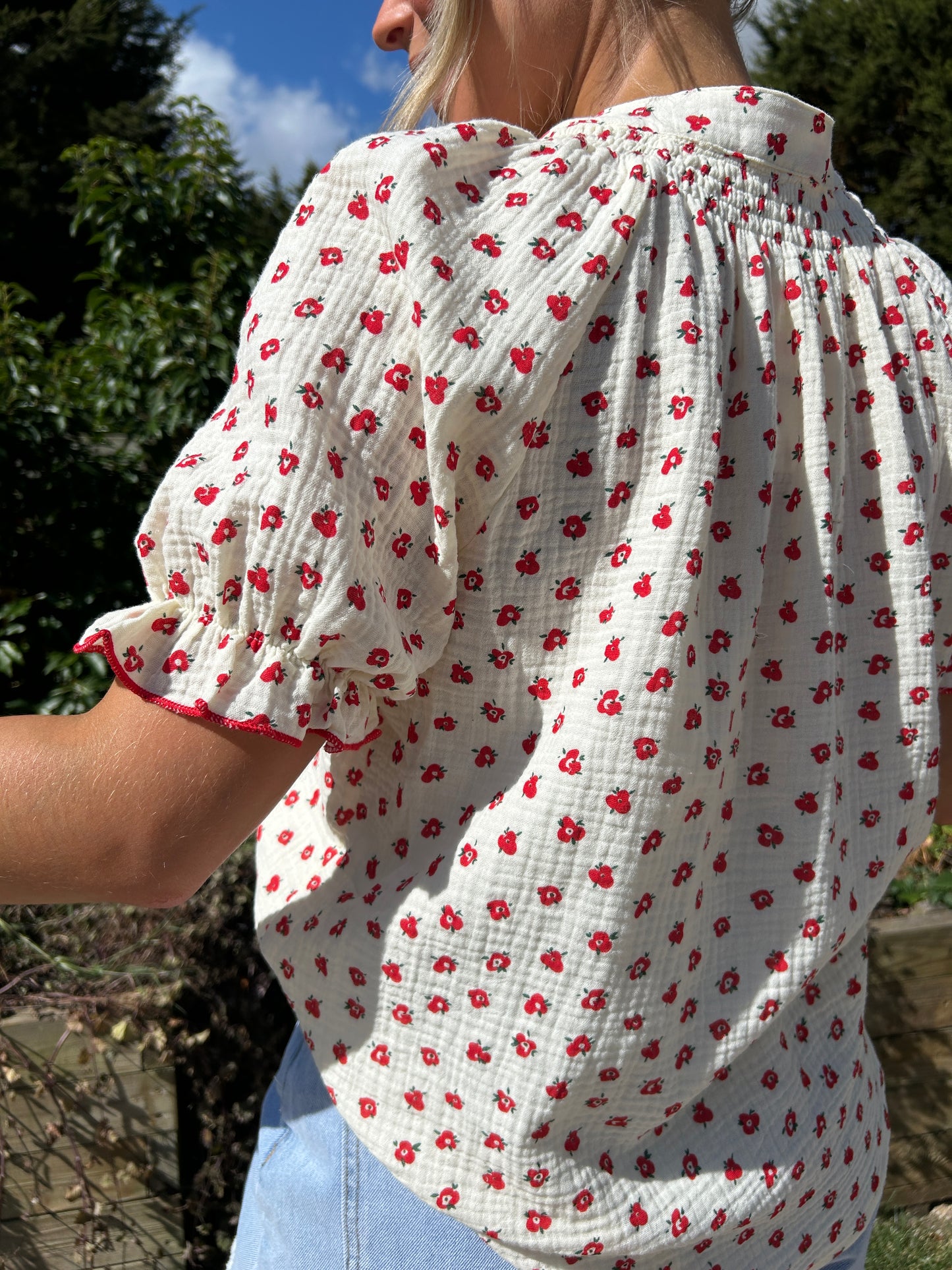 Flossy shirt