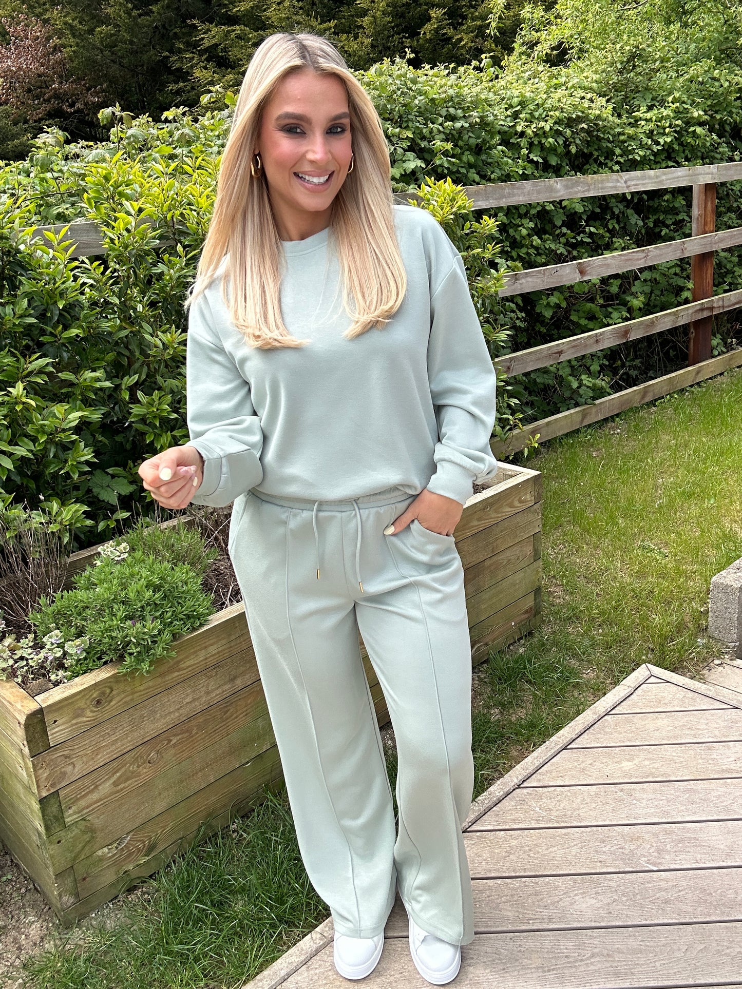 Amy Jogger Sage Regular