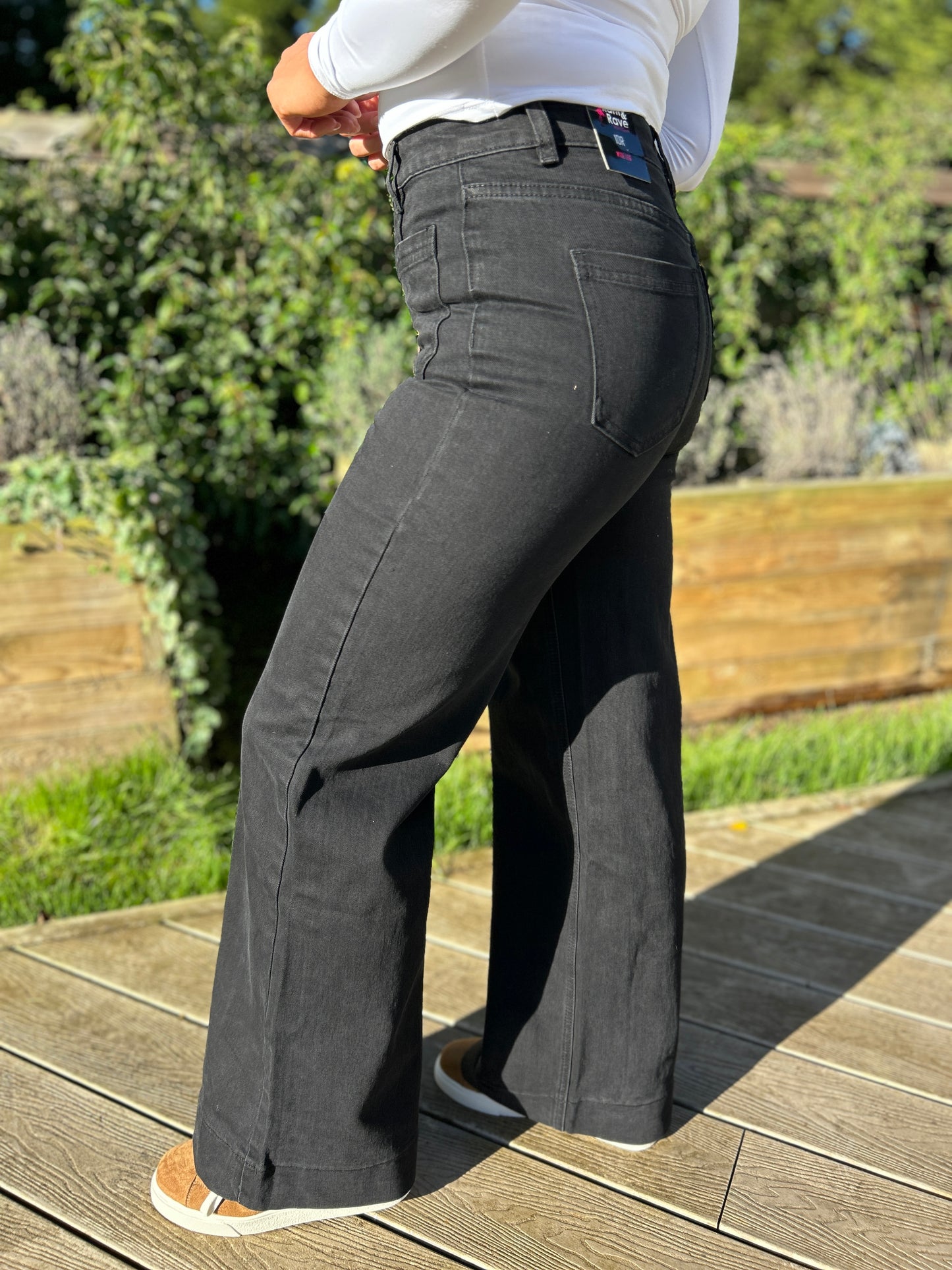 Nola Wide Leg Jean (Short)