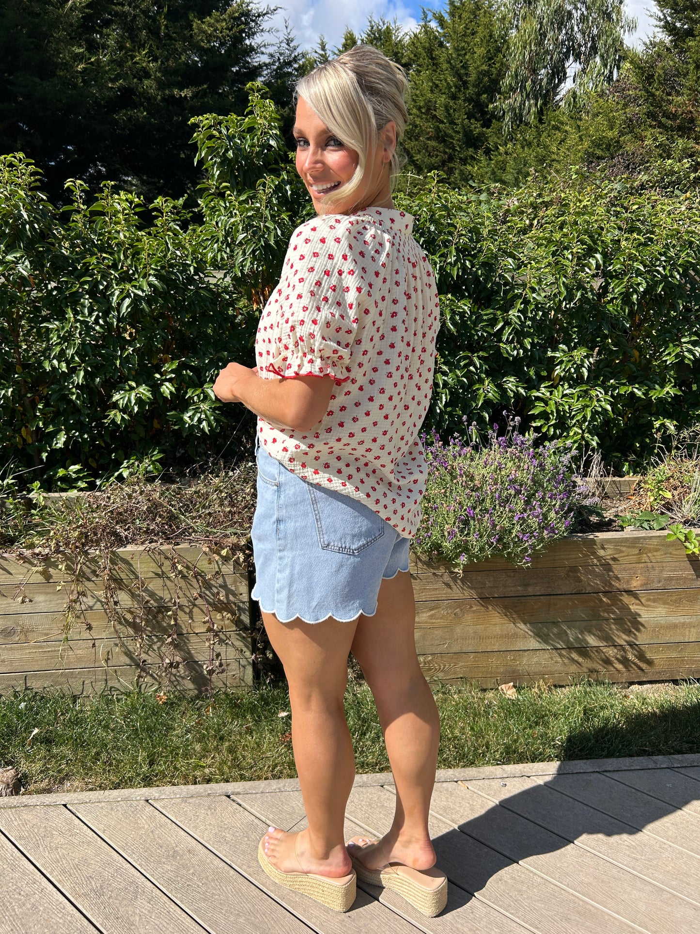 Flossy shirt