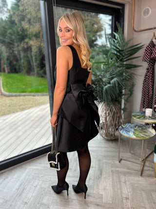Feyre Bow Dress Black (Neat Fit)