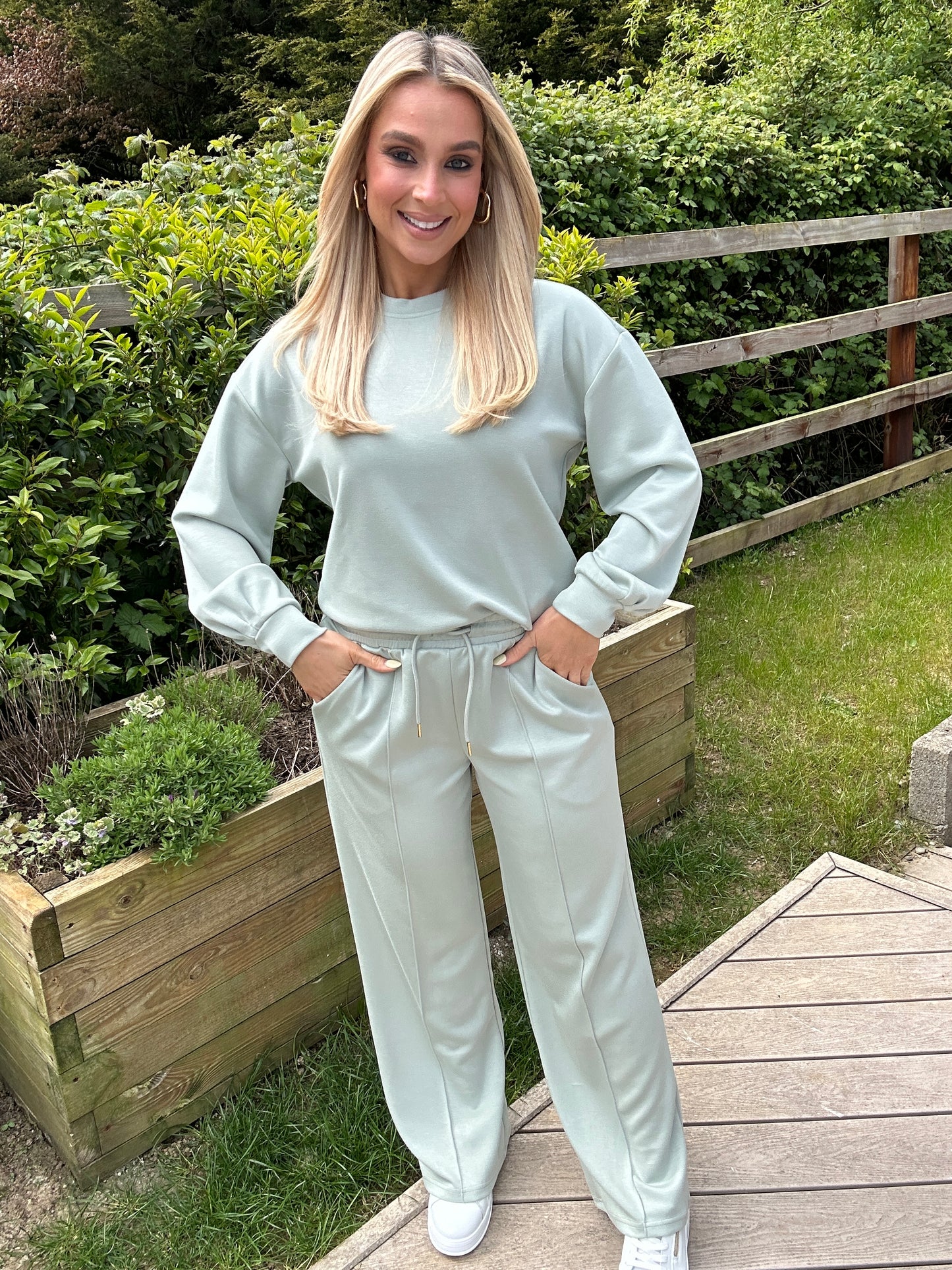 Amy Jogger Sage Regular