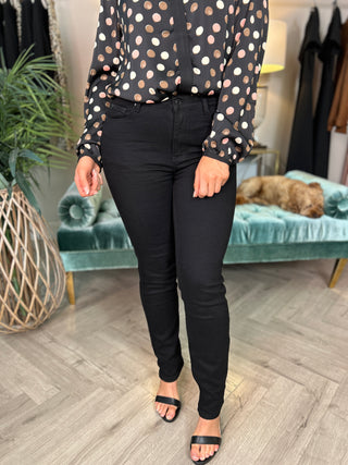 Maggie Straight Leg Jean (Regular)