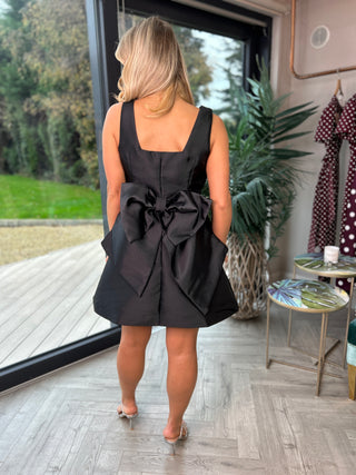 Feyre Bow Dress Black (Neat Fit)