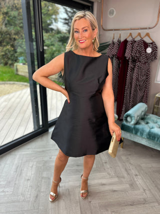 Feyre Bow Dress Black (Neat Fit)