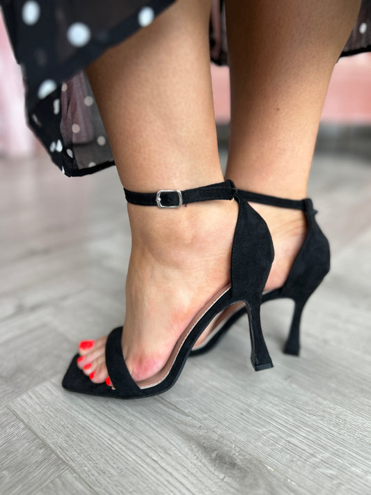 Niya Suede Block Heels Black