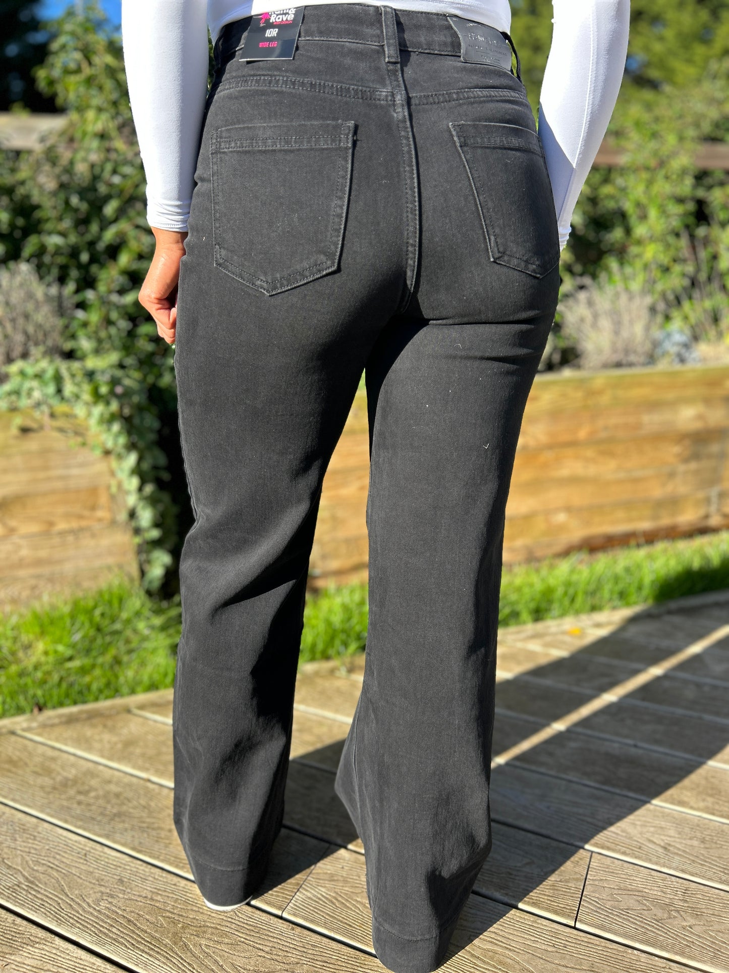 Nola Wide Leg Jean (Short)