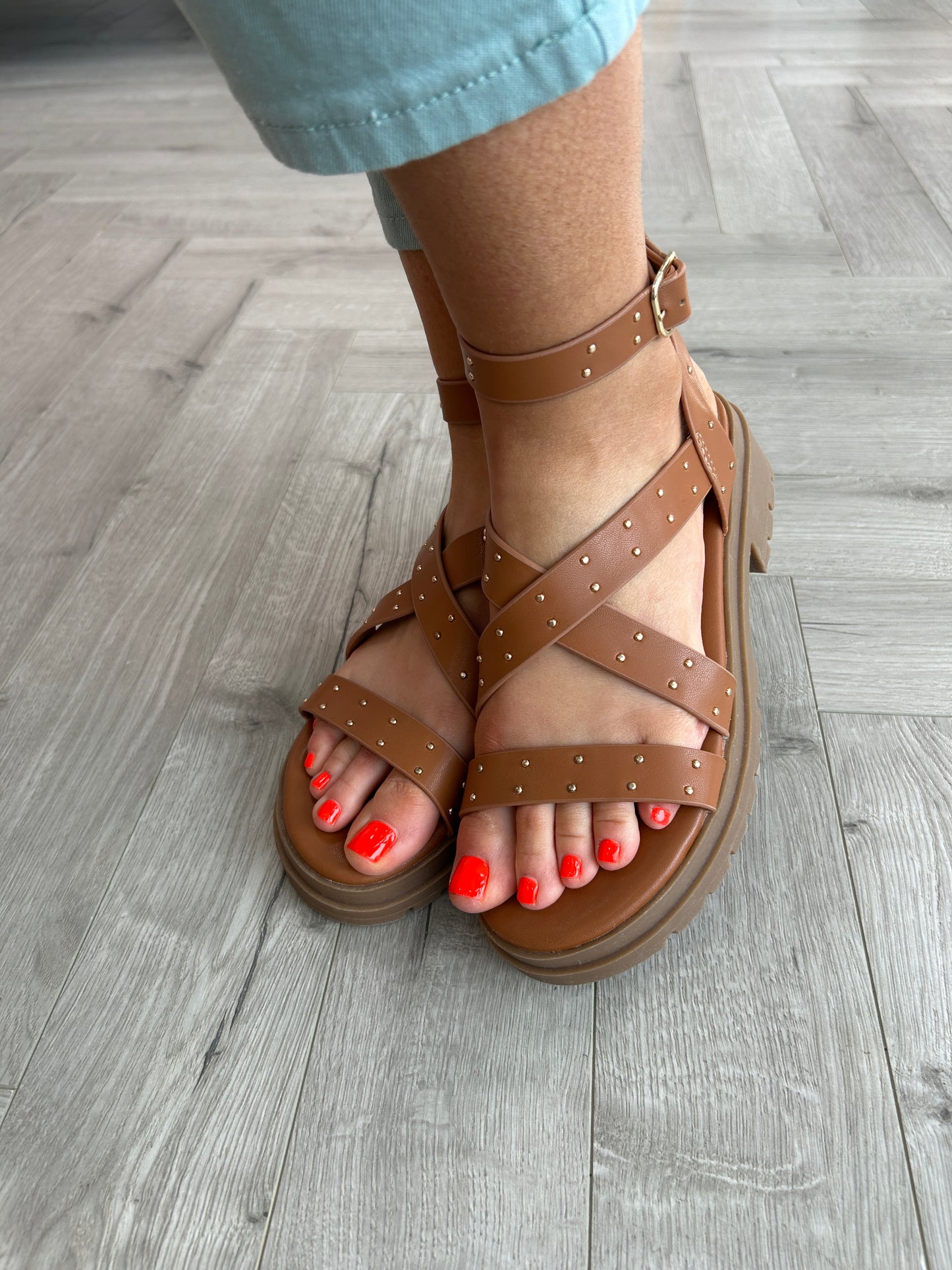 Vie Tan Sandals