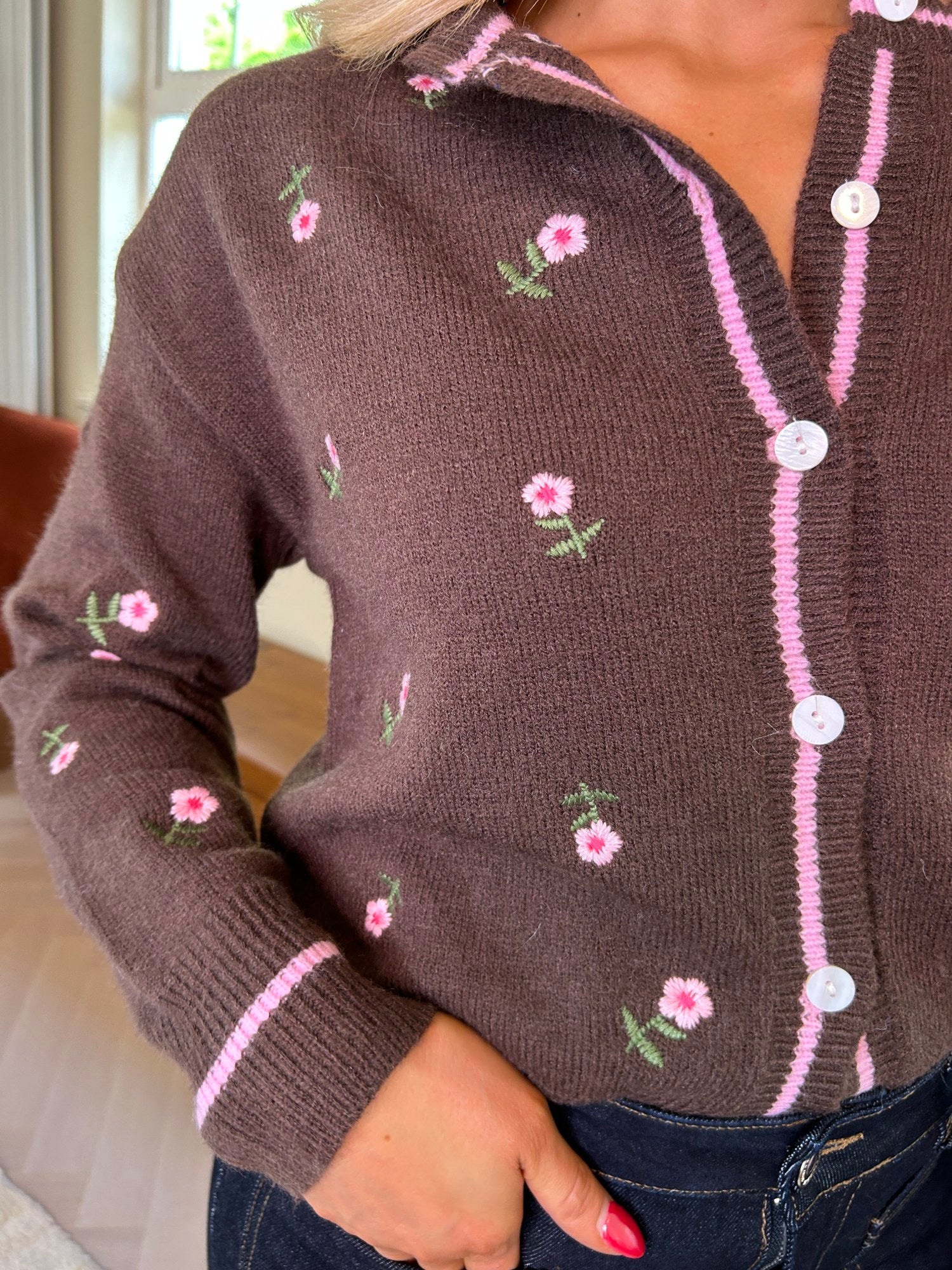 Clara Cardi Chocolate - Image 1