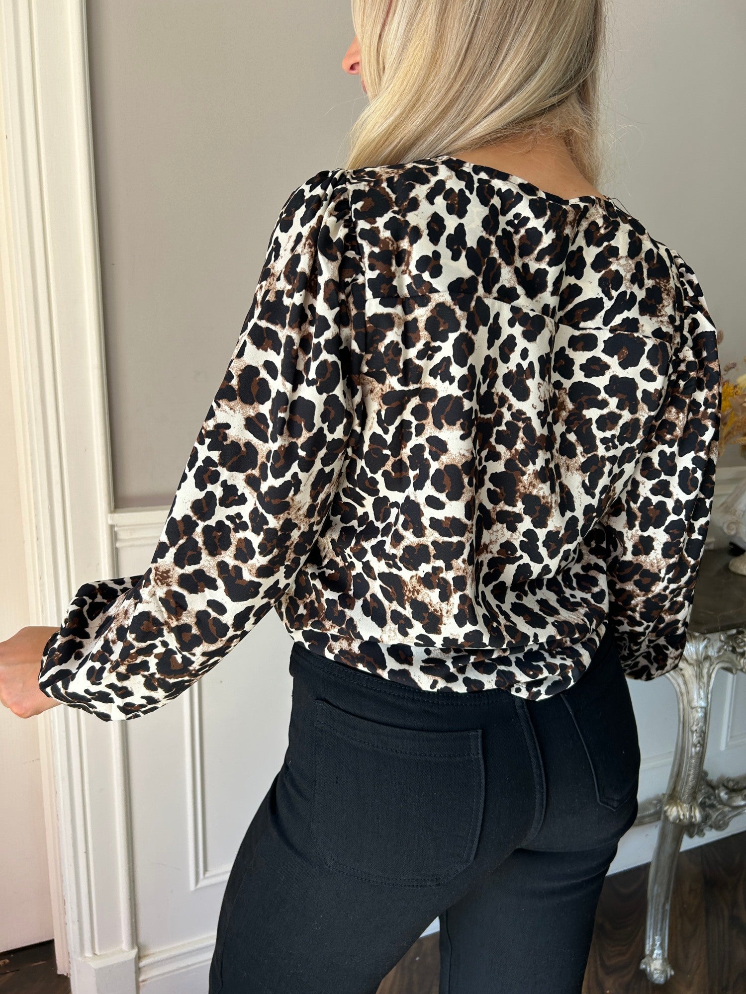 Naomi Top Leopard - Image 7