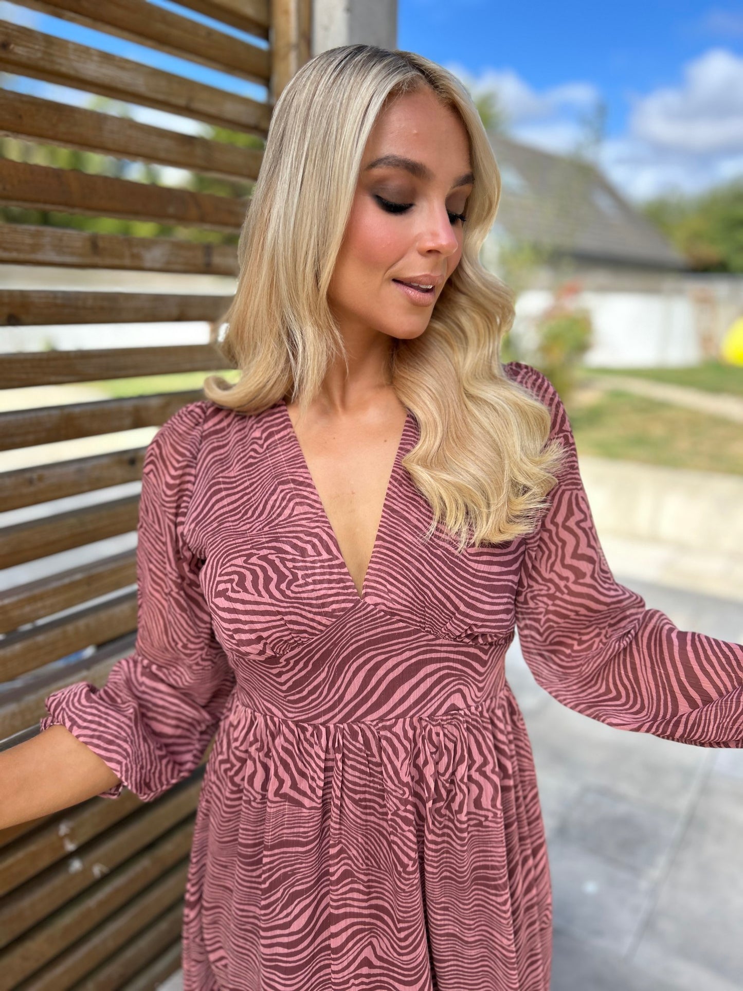 Willow Dress Bordeaux - Image 11