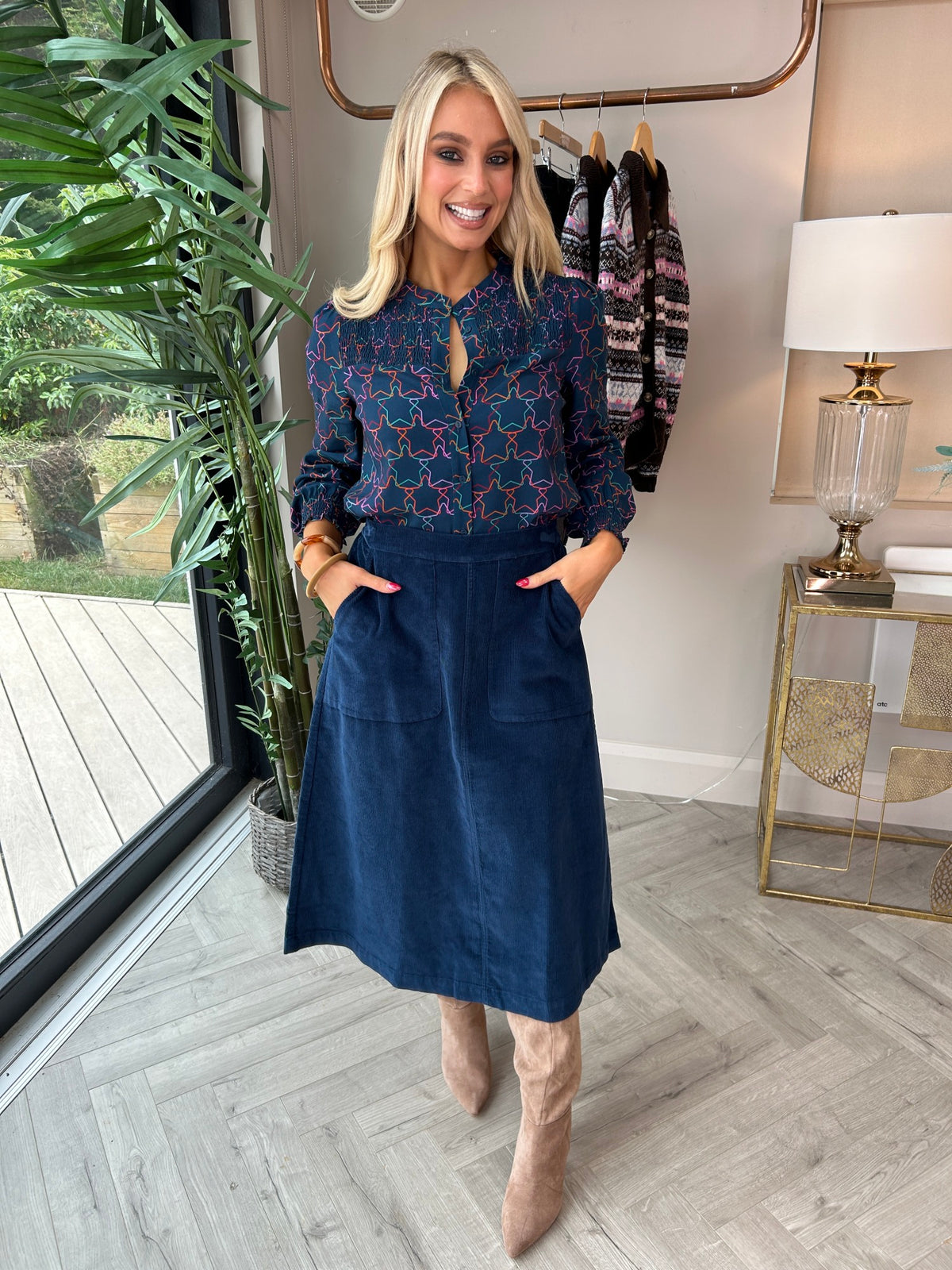Deirdre Cord Skirt - Image 10
