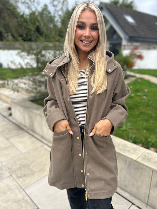 Joanna Coat Moss
