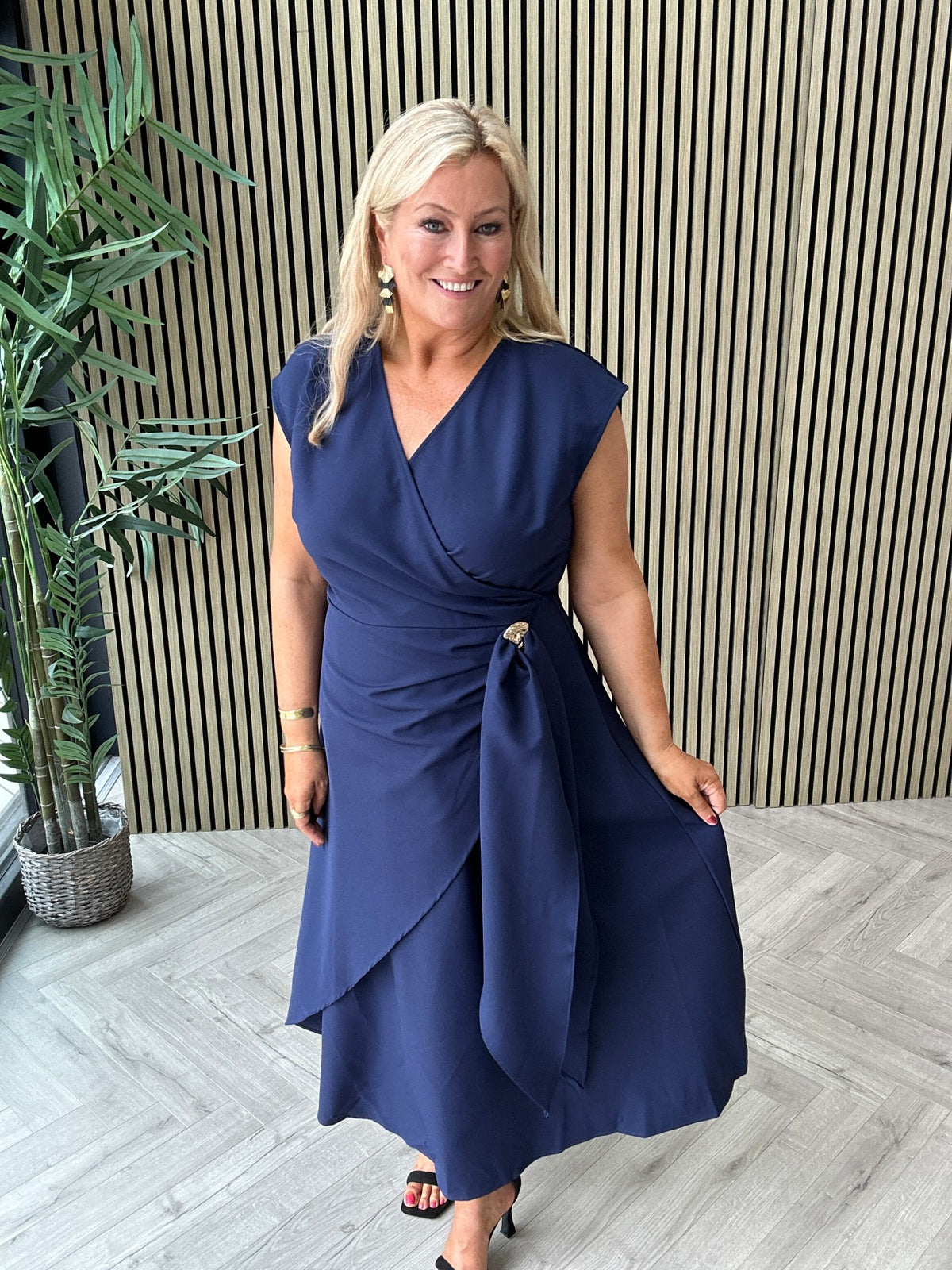 Annette Dress Navy - Image 3