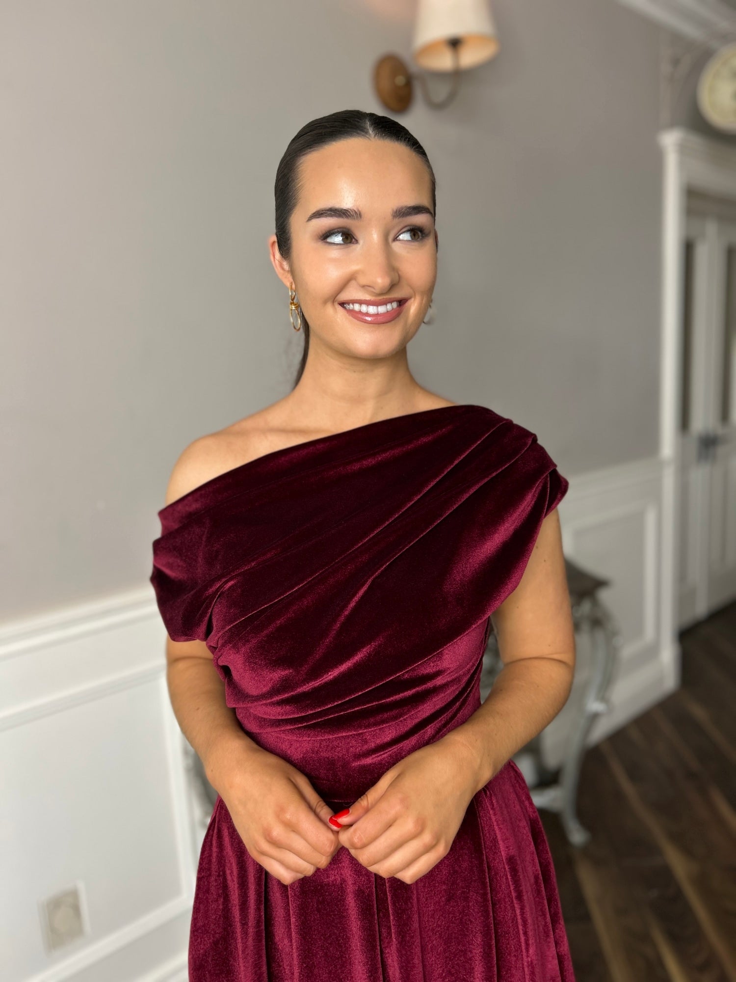 Betty Velvet Dress Berry  - Image 4