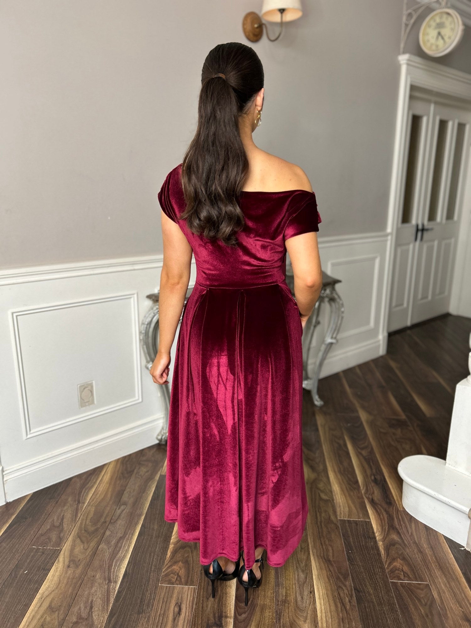 Betty Velvet Dress Berry  - Image 5