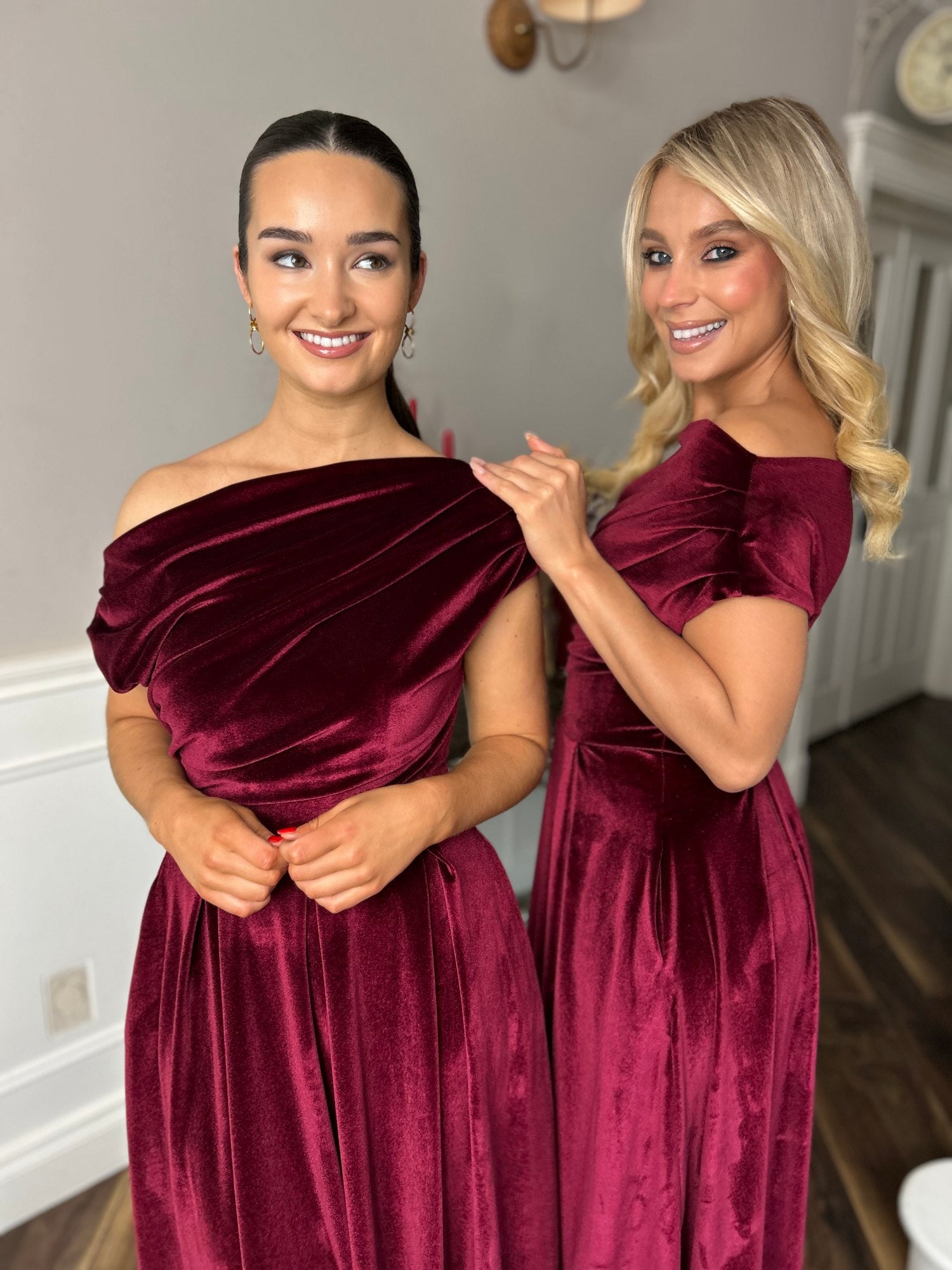 Betty Velvet Dress Berry  - Image 10