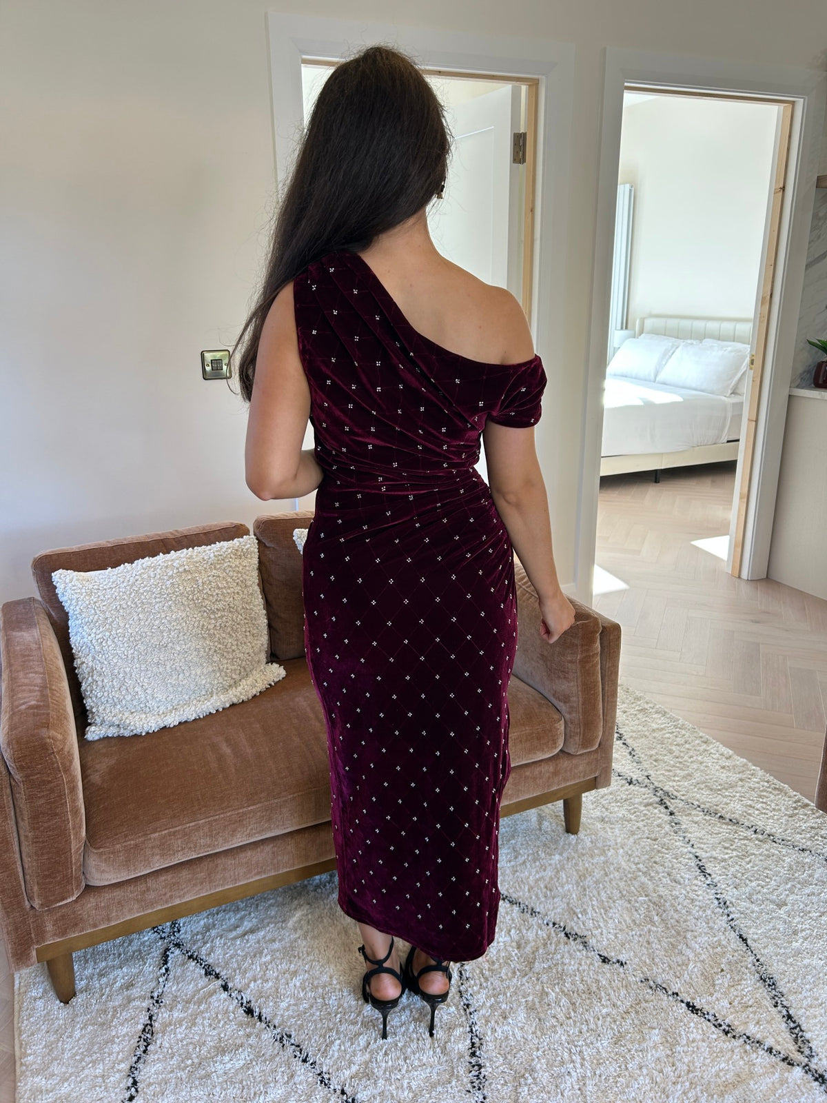 Donna Berry Velvet Dress