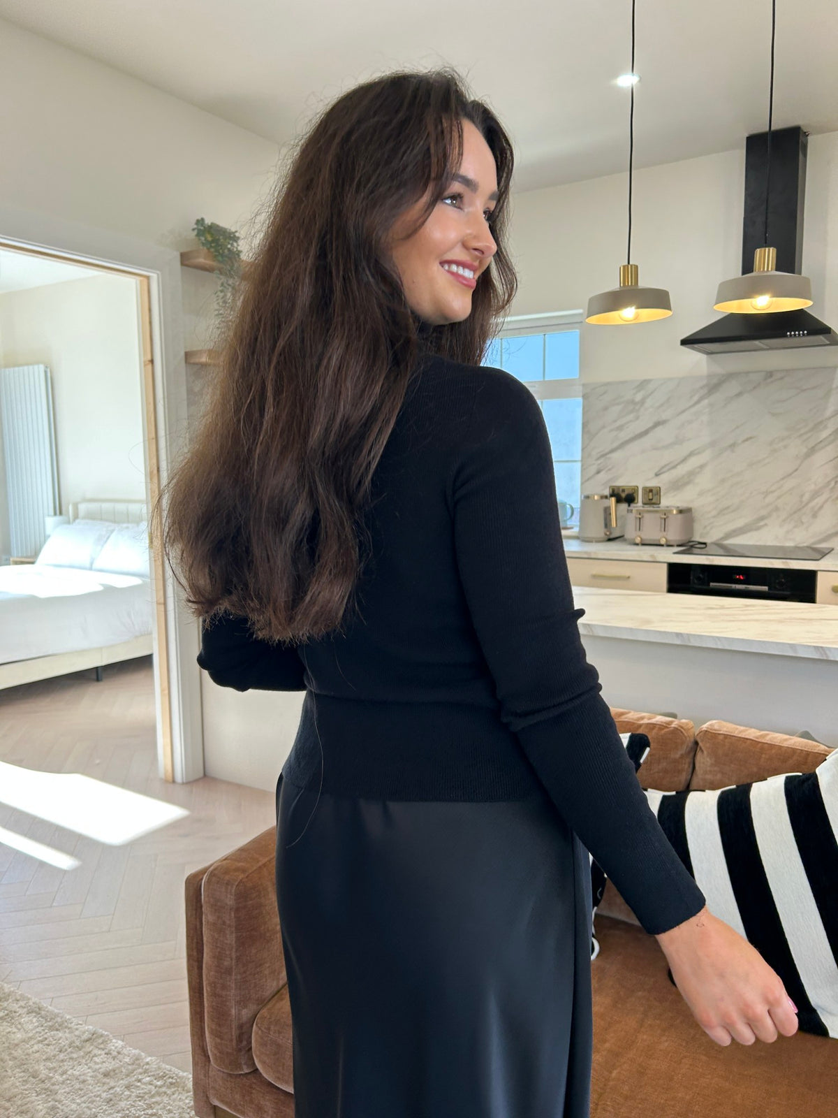 Lola Skirt Black - Image 4
