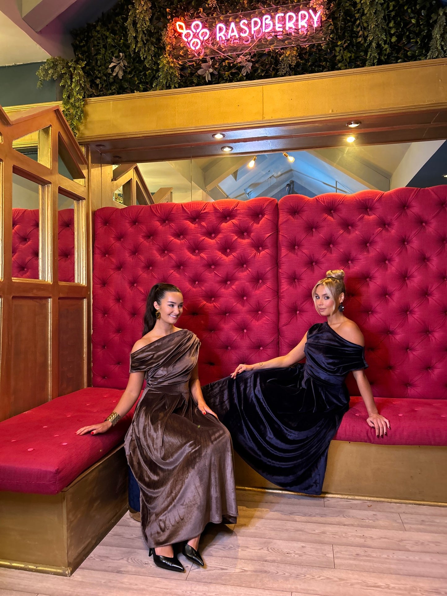 Betty Velvet Dress Chocolate