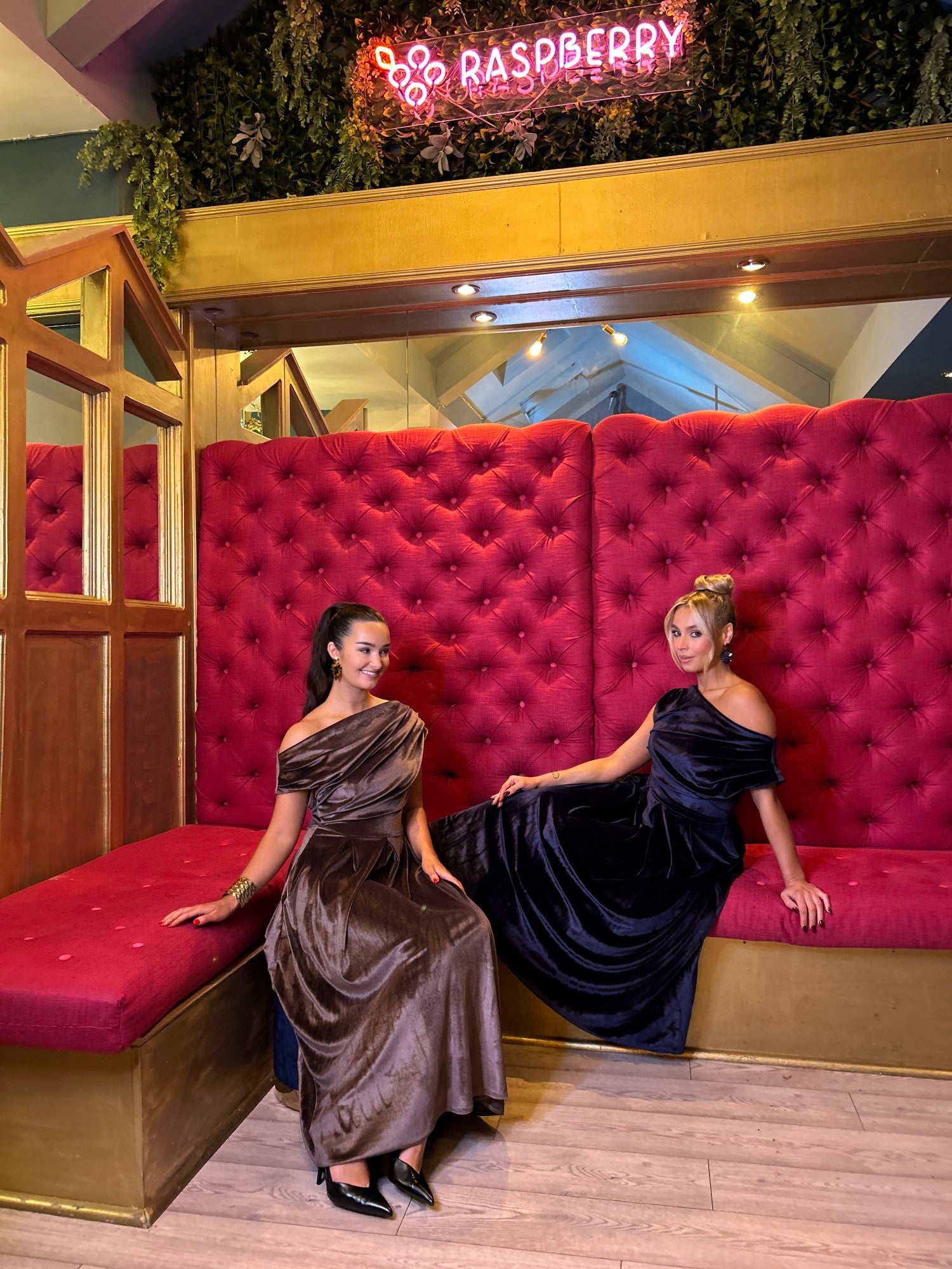 Betty Velvet Dress Chocolate