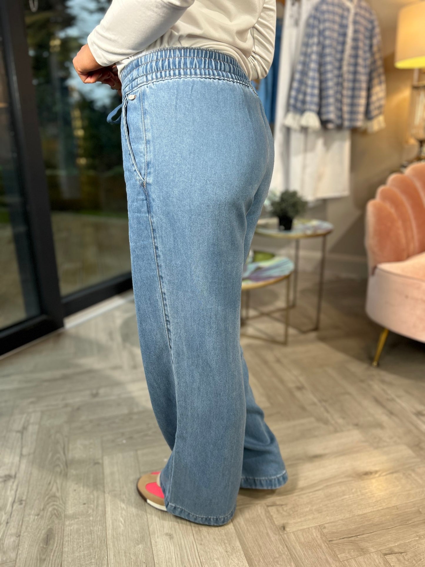 Lana Wide Leg Short - Image 11