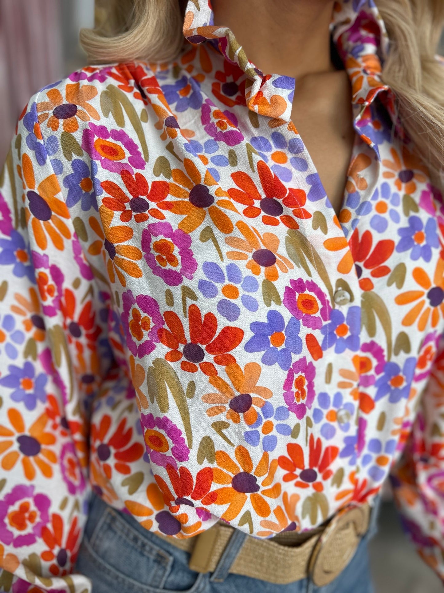 Meg Bright Floral Shirt - Image 10