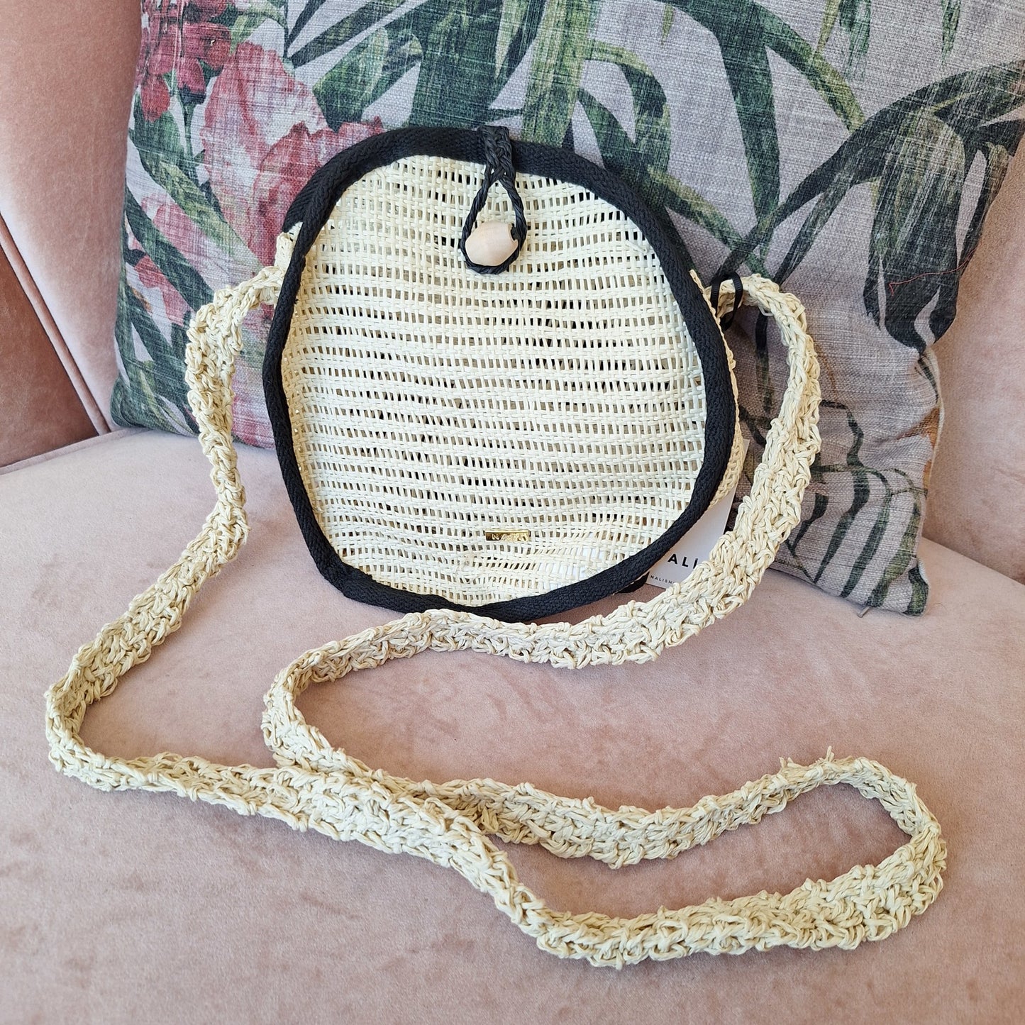 Ivory Raffia Round Bag