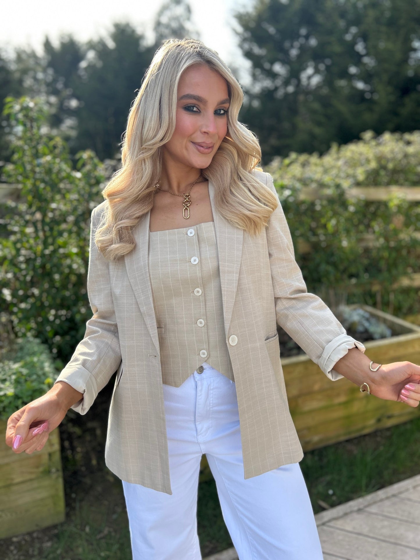 Bo Blazer - Image unknown