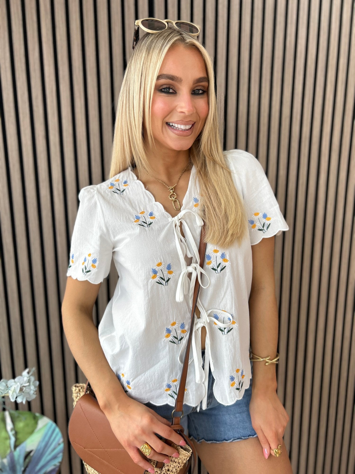 Esme Tie Shirt – Ruby Rouge Boutique