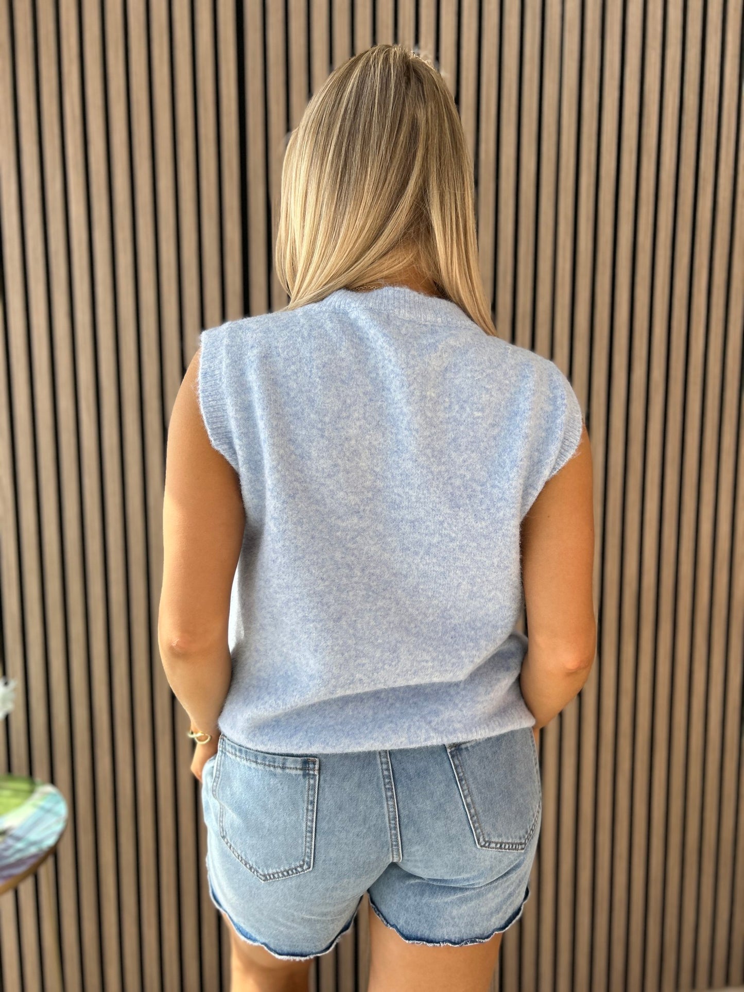 Juniper Sleeveless Cardi - Image 4