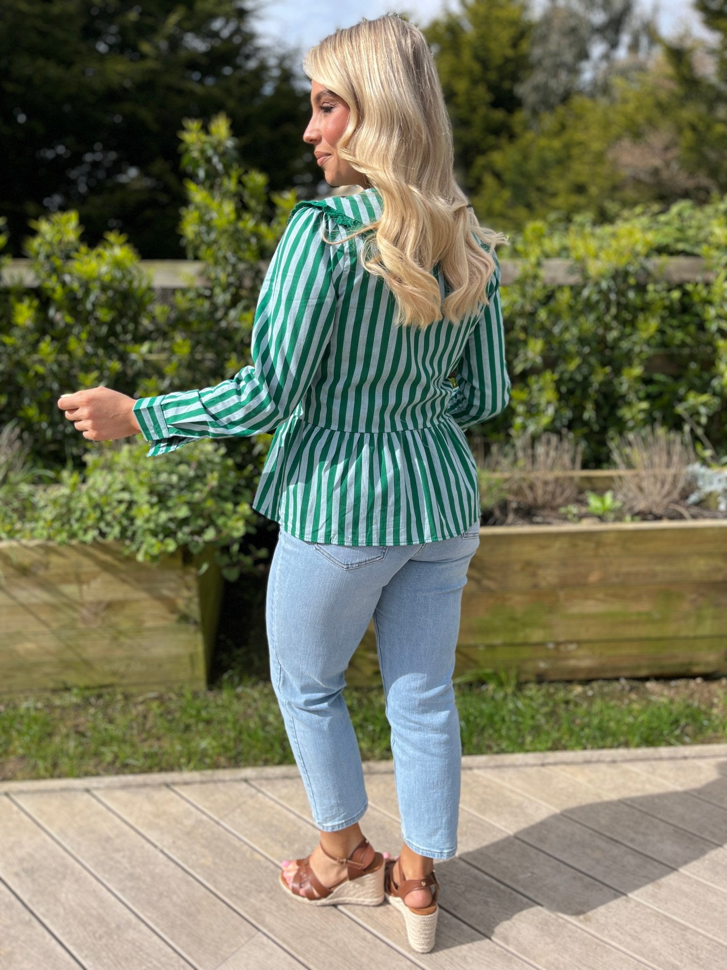 Pia  Green shirt - Image 2