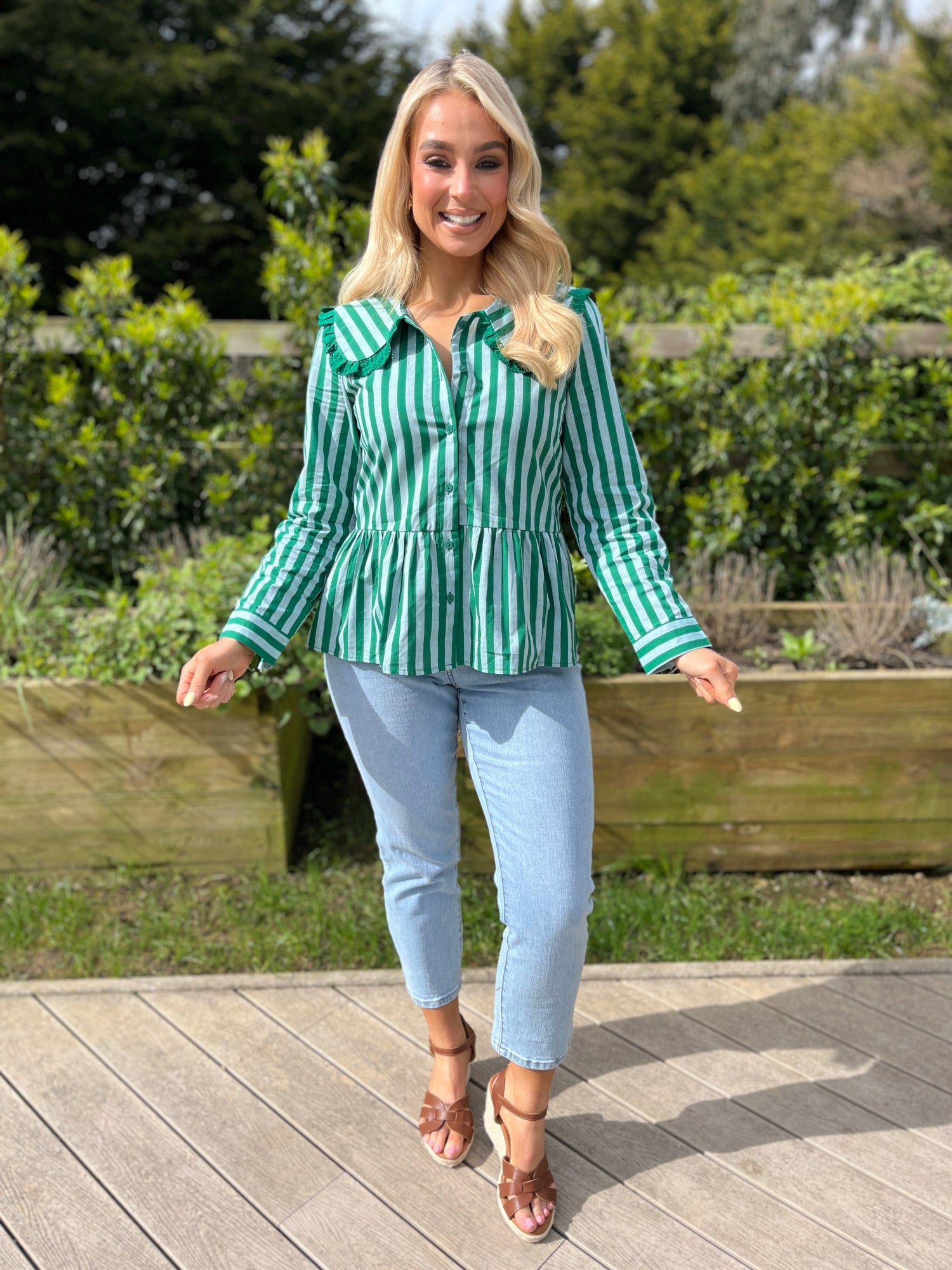 Pia  Green shirt - Image unknown