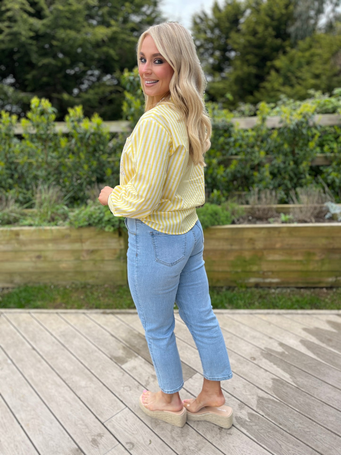 Cassidy Mom Jeans Short - Image 4