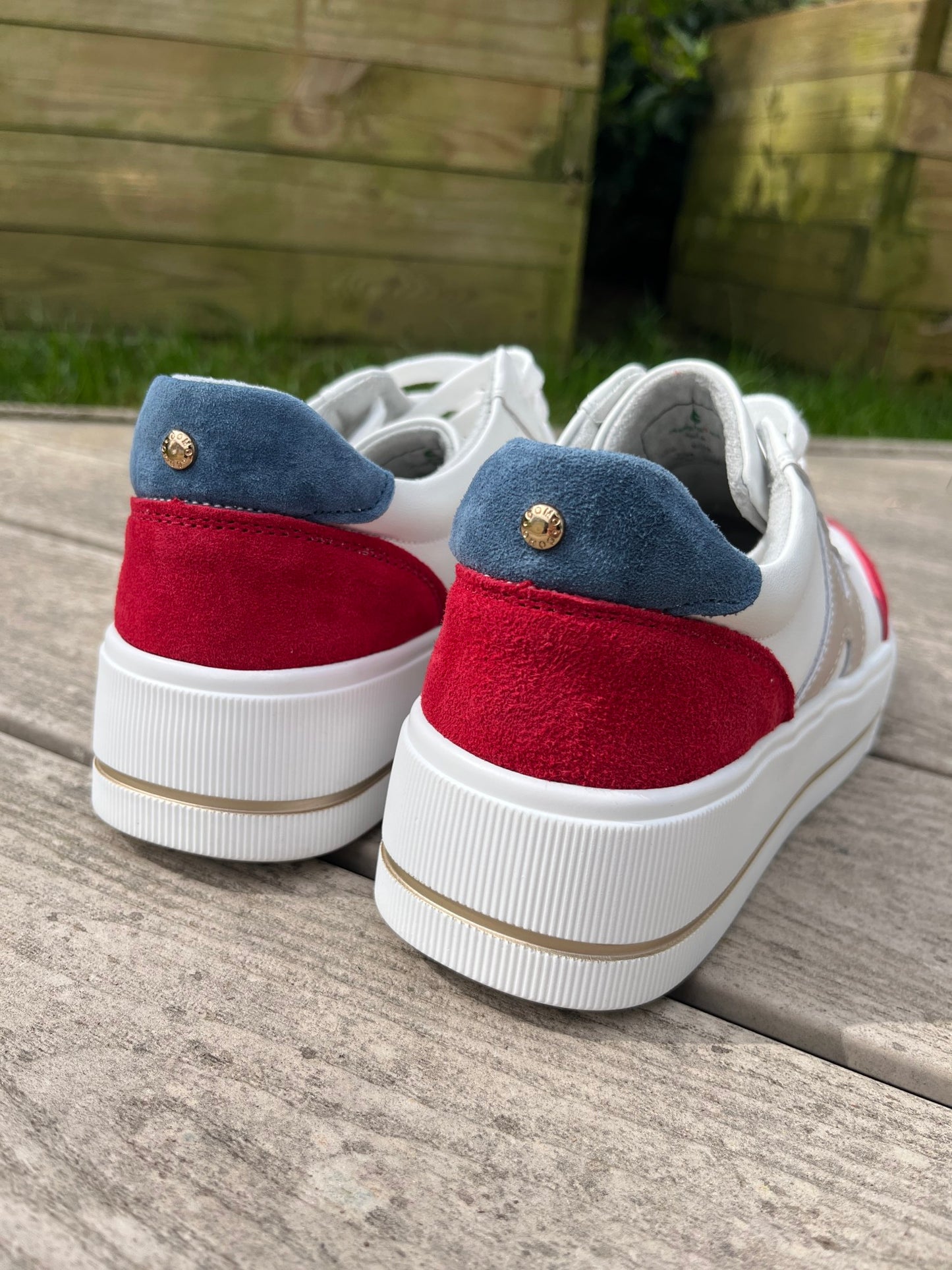 Darla Rose Trainer - Image 2