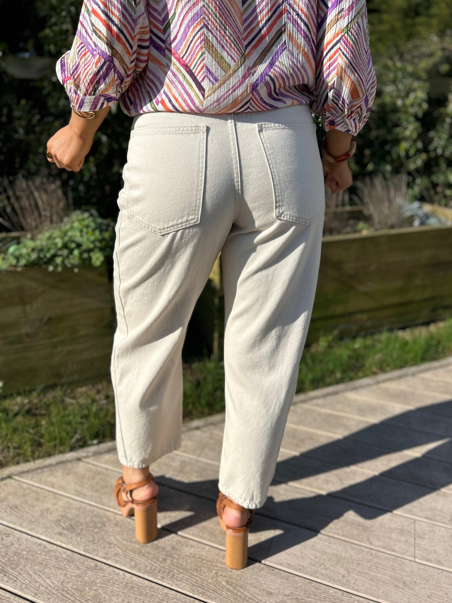 Dea Barrel Jeans Ecru Short - Image 3