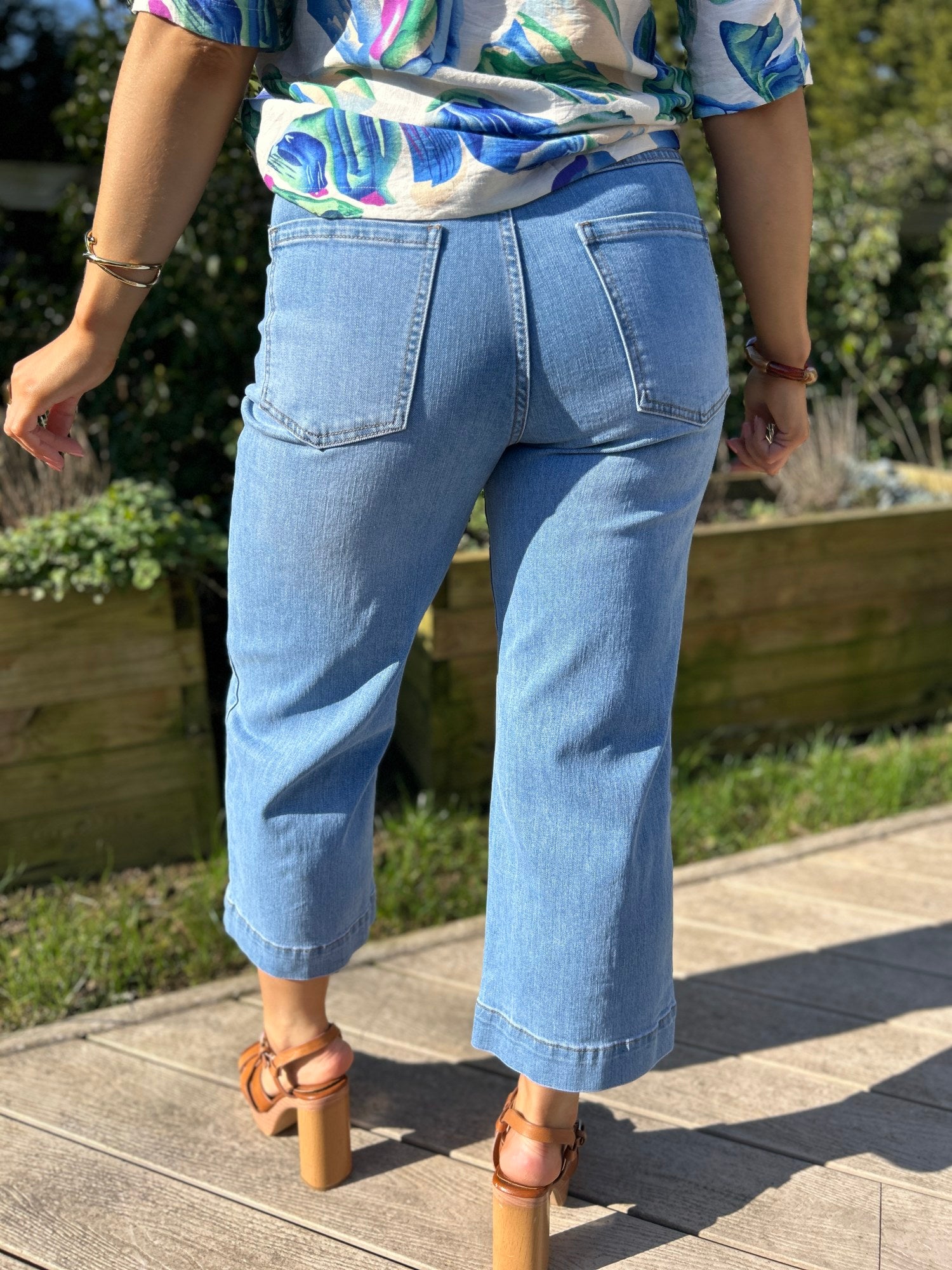 Etta Wide Leg Crop Jean