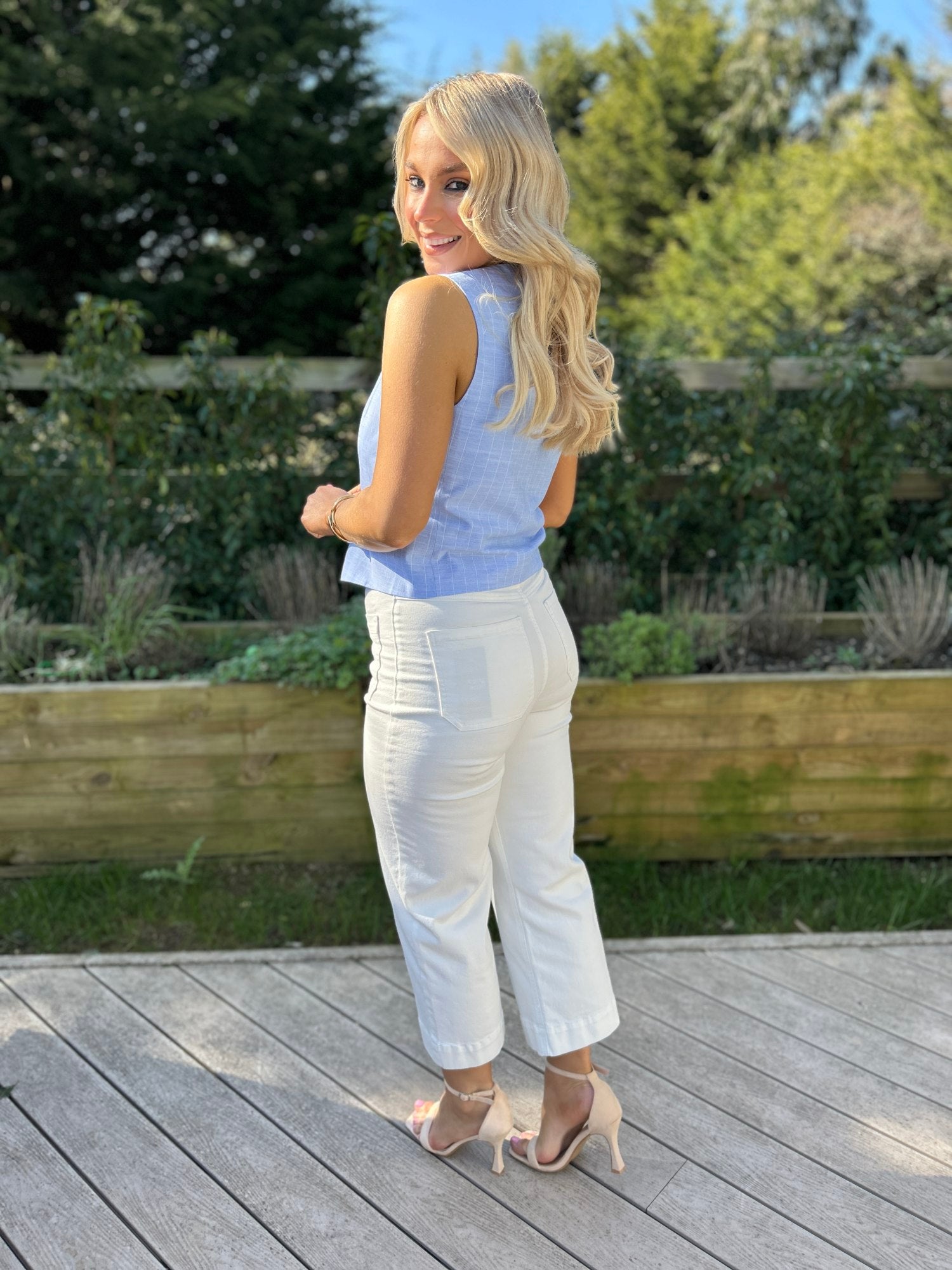 Edlyn Waistcoat Sky - Image 2