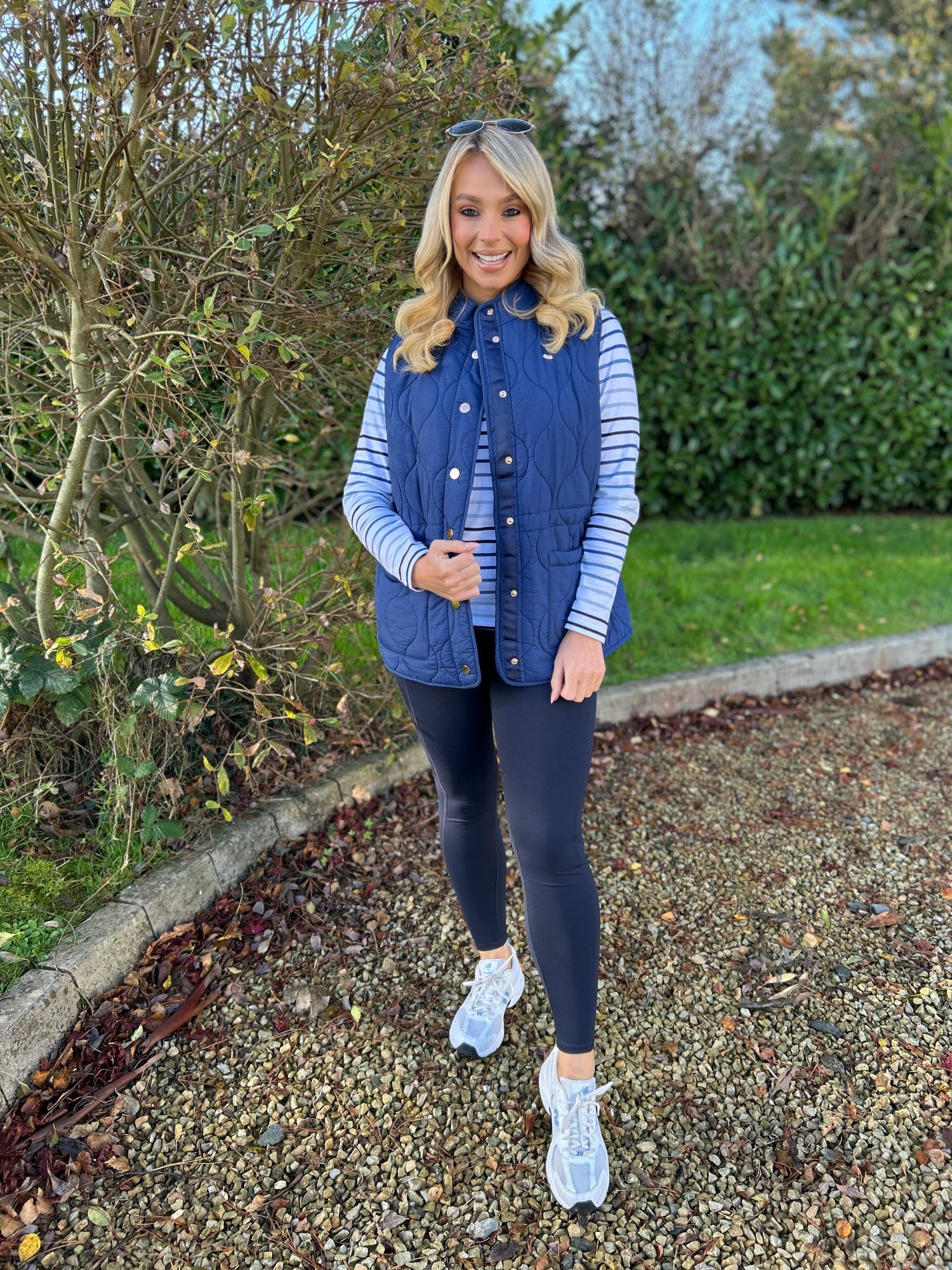 Mandy Gilet Blue - Image 3