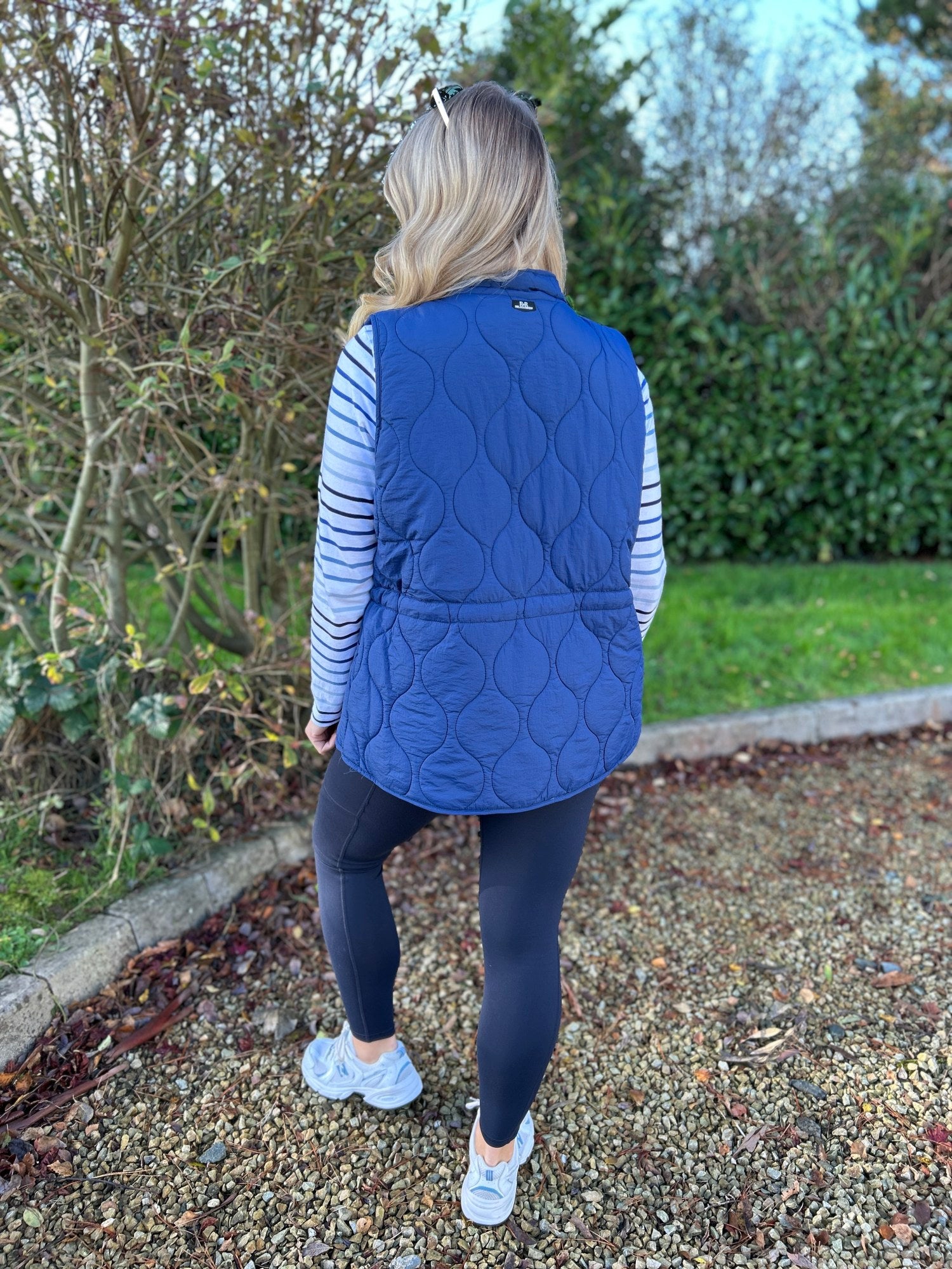 Mandy Gilet Blue - Image 4