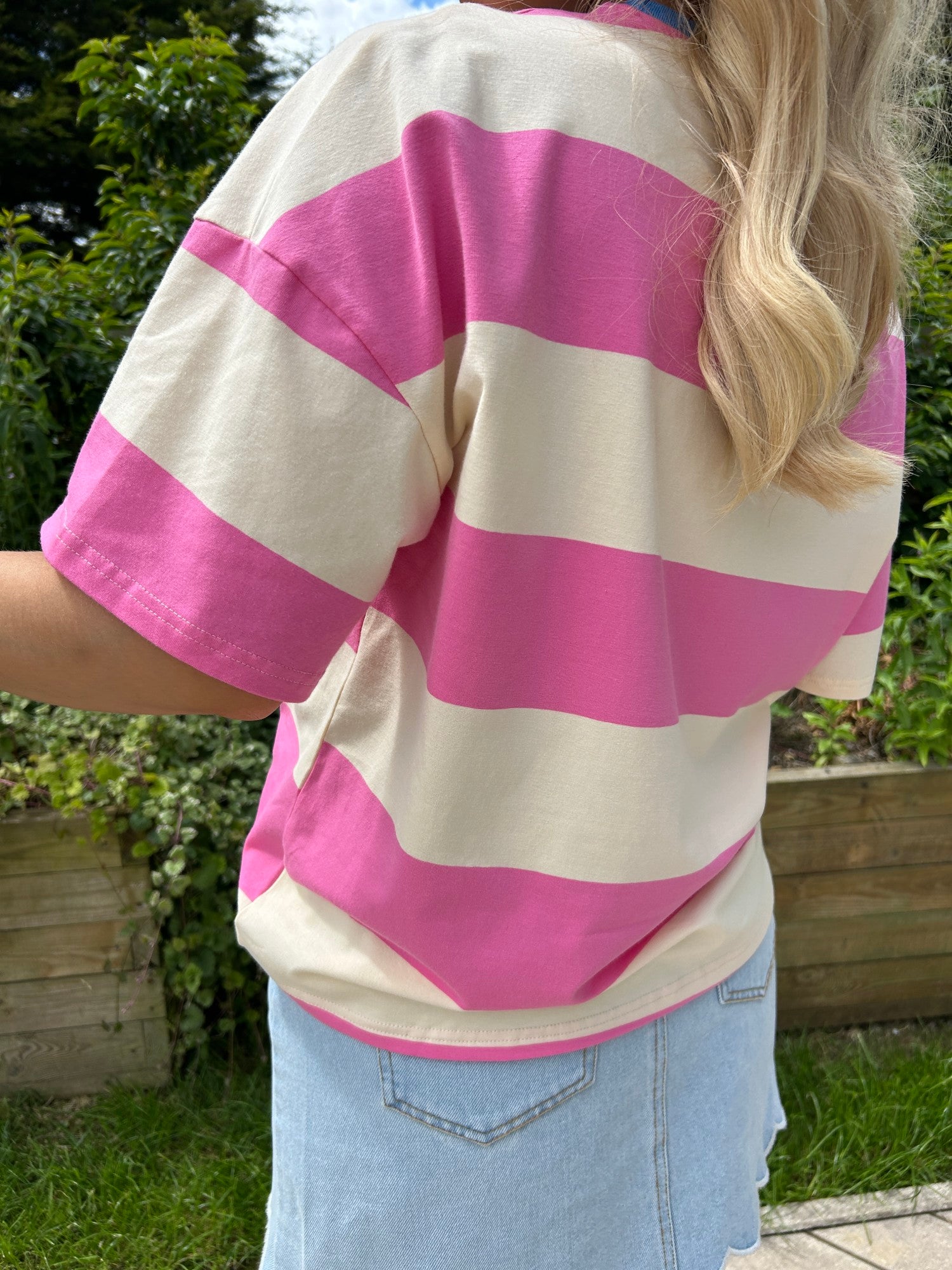 Lia T-Shirt - Image 7