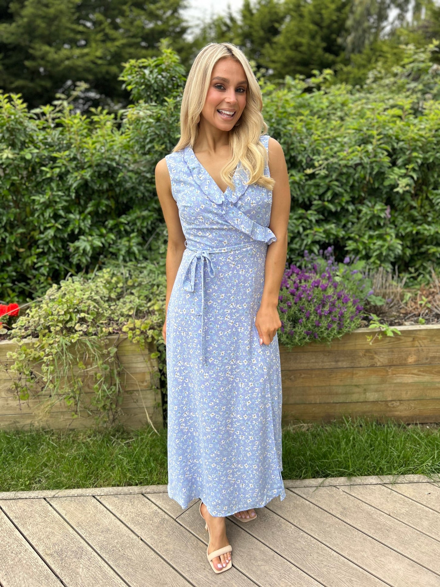 Kiki Maxi Blue - Image unknown