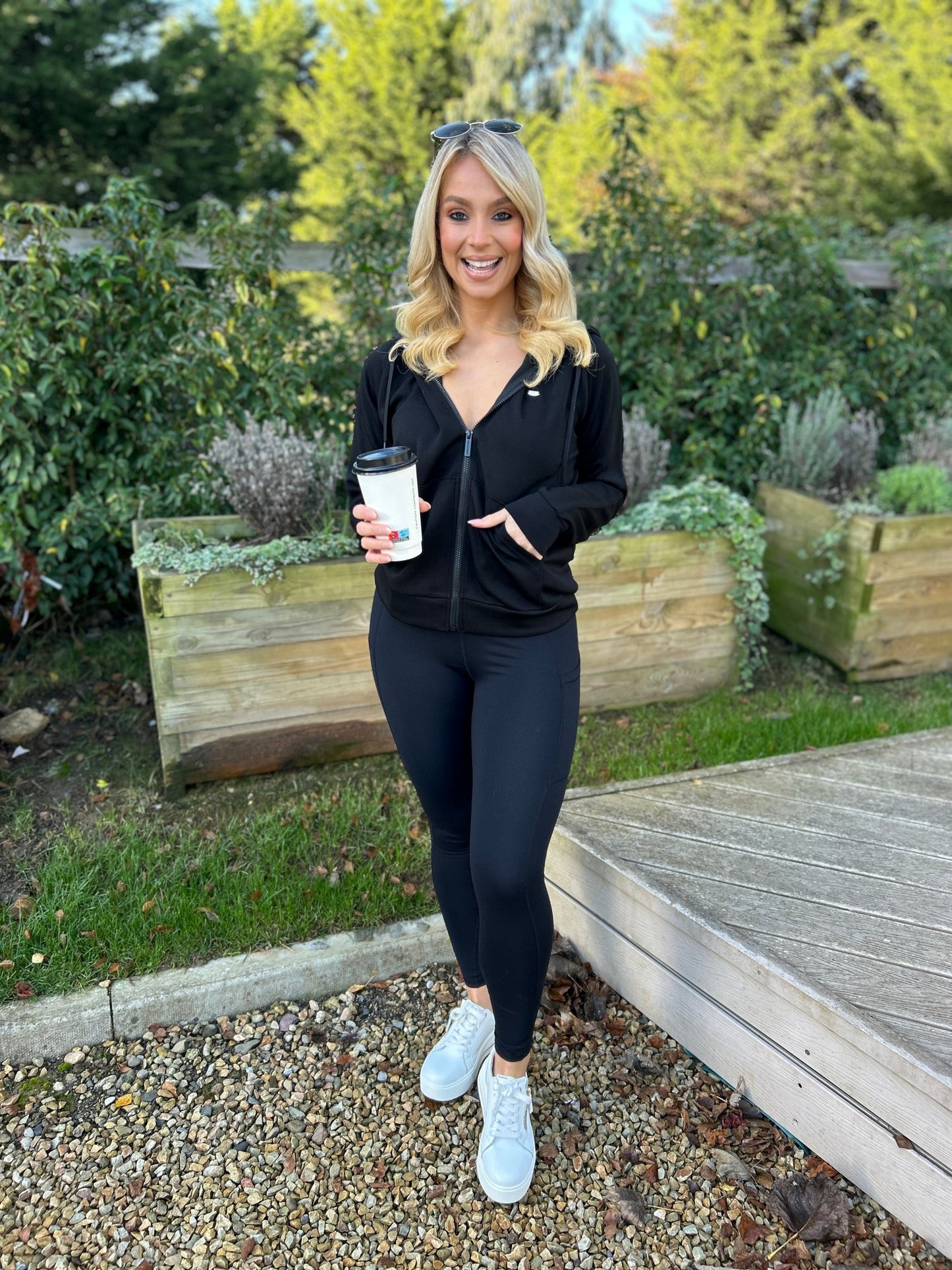 Madison Hoodie Black - Image 10