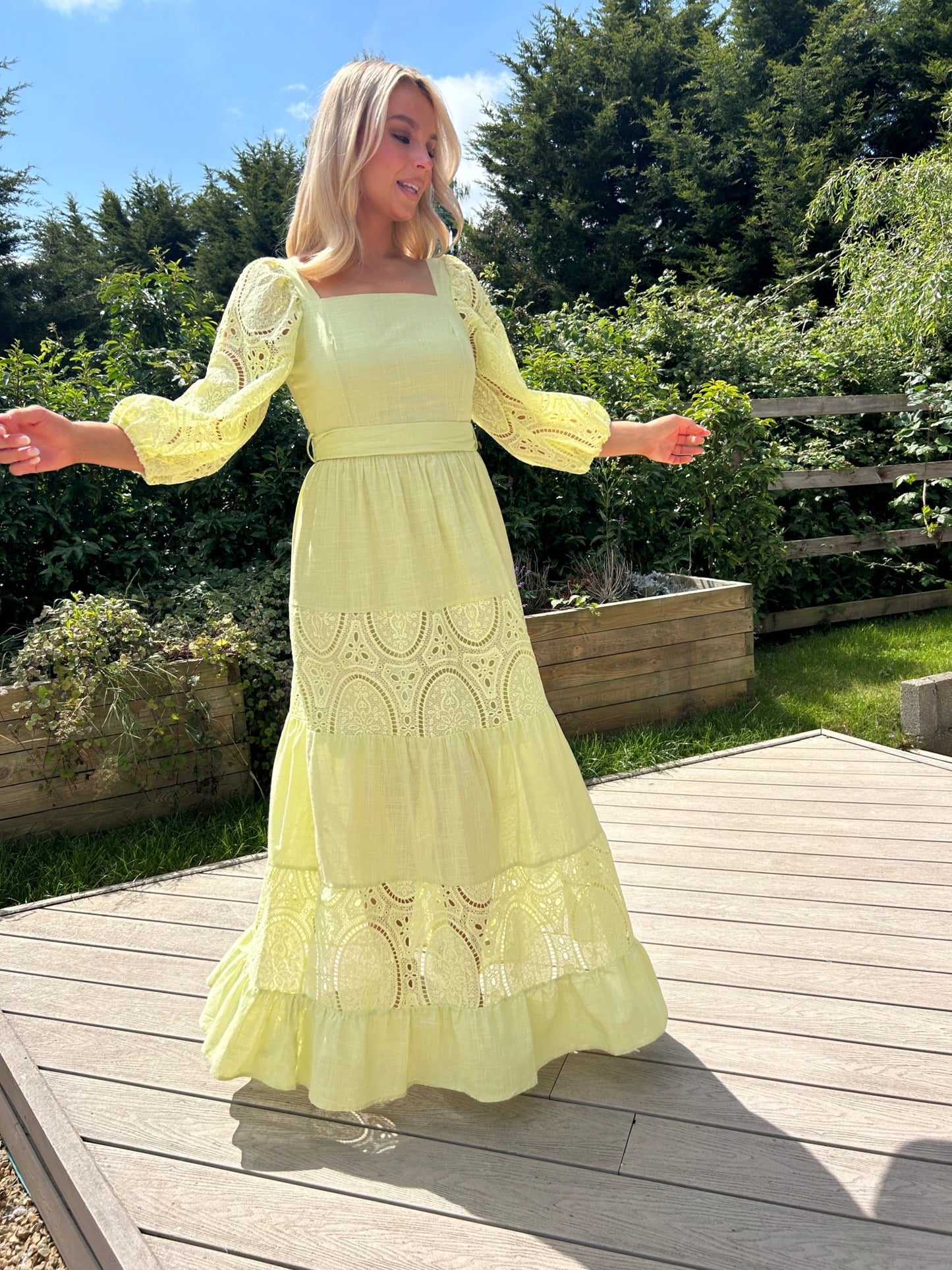 Claudie Dress Pistachio - Image 2